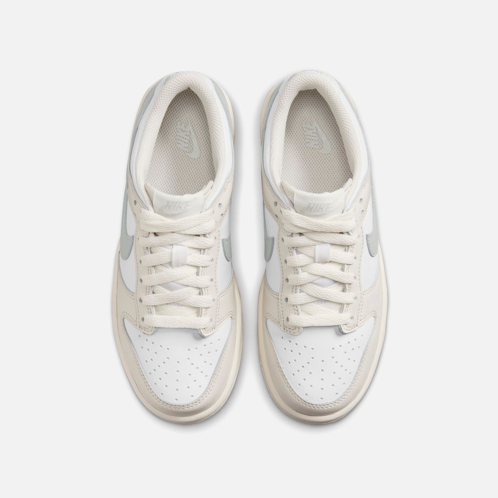 Nike GS Dunk Low - White / Light Silver / Phantom