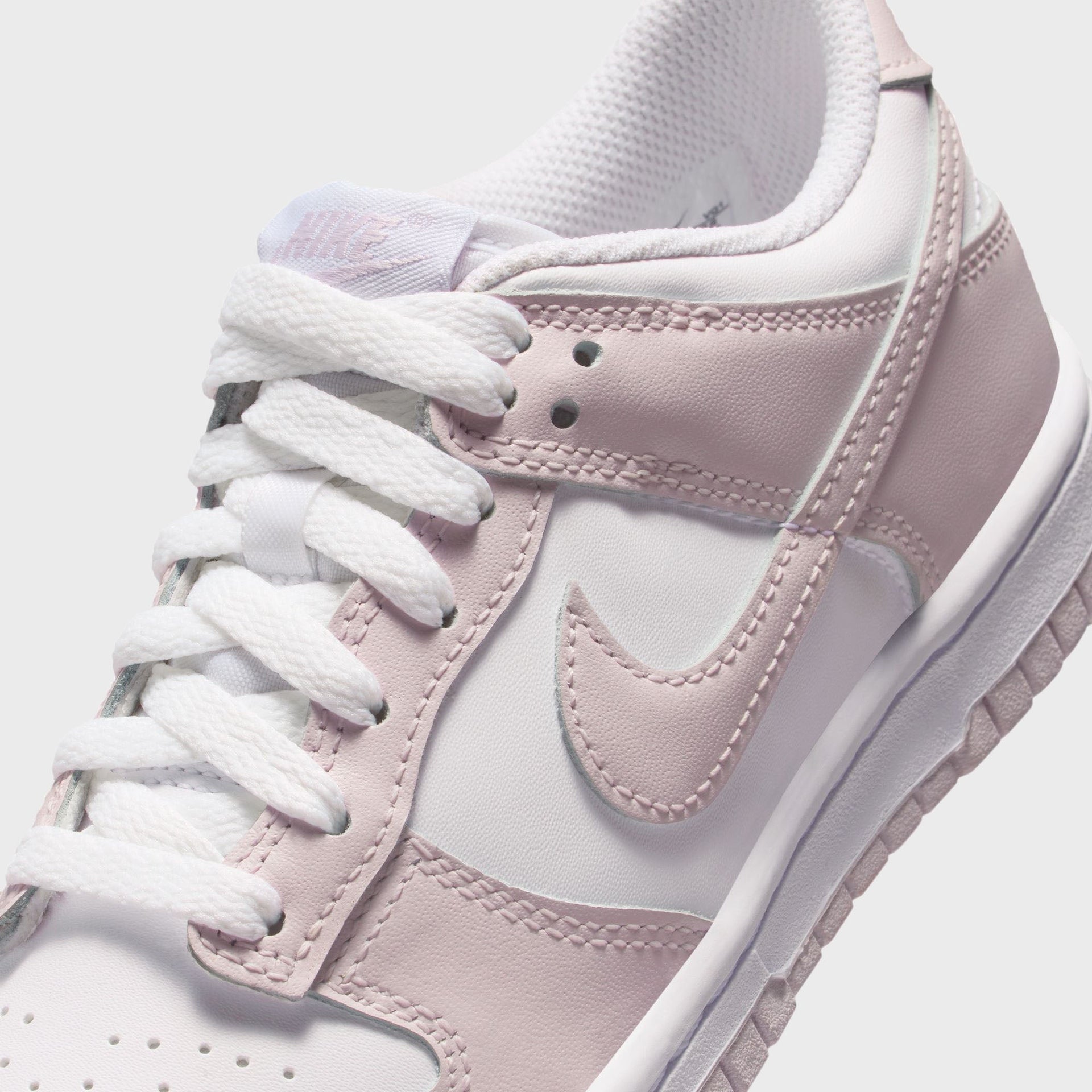 Nike GS Dunk Low - White / Light Violet