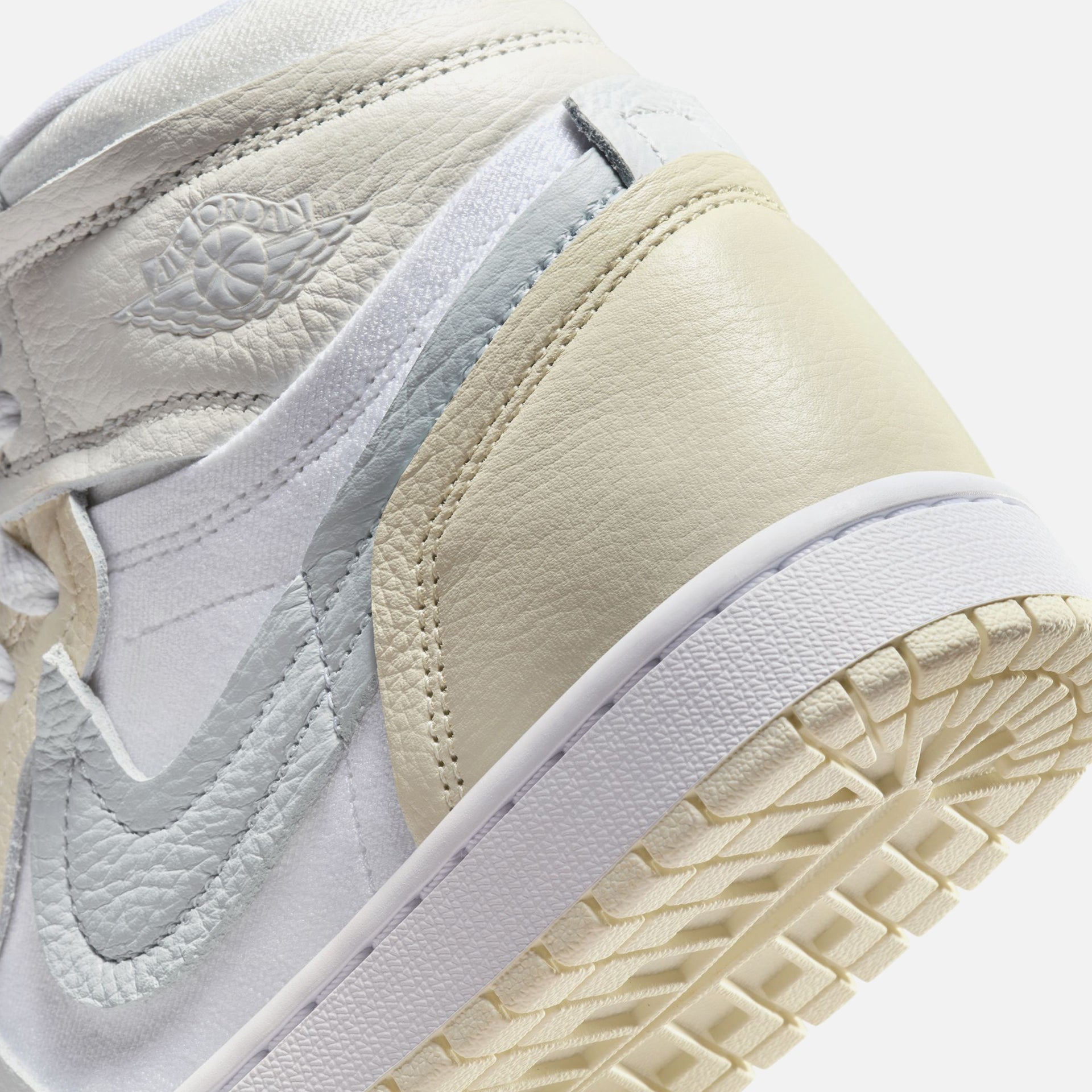 Nike WMNS Air Jordan 1 Method Of Make - White / Pure / Platinum / Sail / Coconut Milk