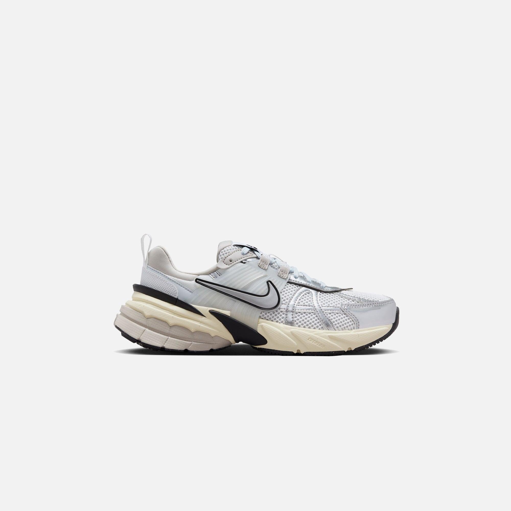 Nike WMNS V2K Runtekk - Summit White / Metallic Silver – Kith