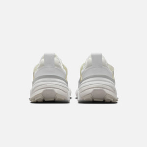 Nike WMNS V2K Run - White / Metallic Silver / Platinum – Kith