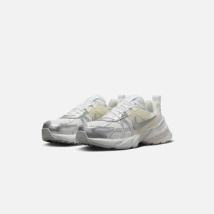 Nike WMNS V2K Run - sneakers round DIADORA Raptor Mid 101.177703-C0657 White White