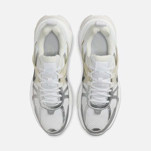 Nike WMNS V2K Run - White / Metallic Silver / Platinum