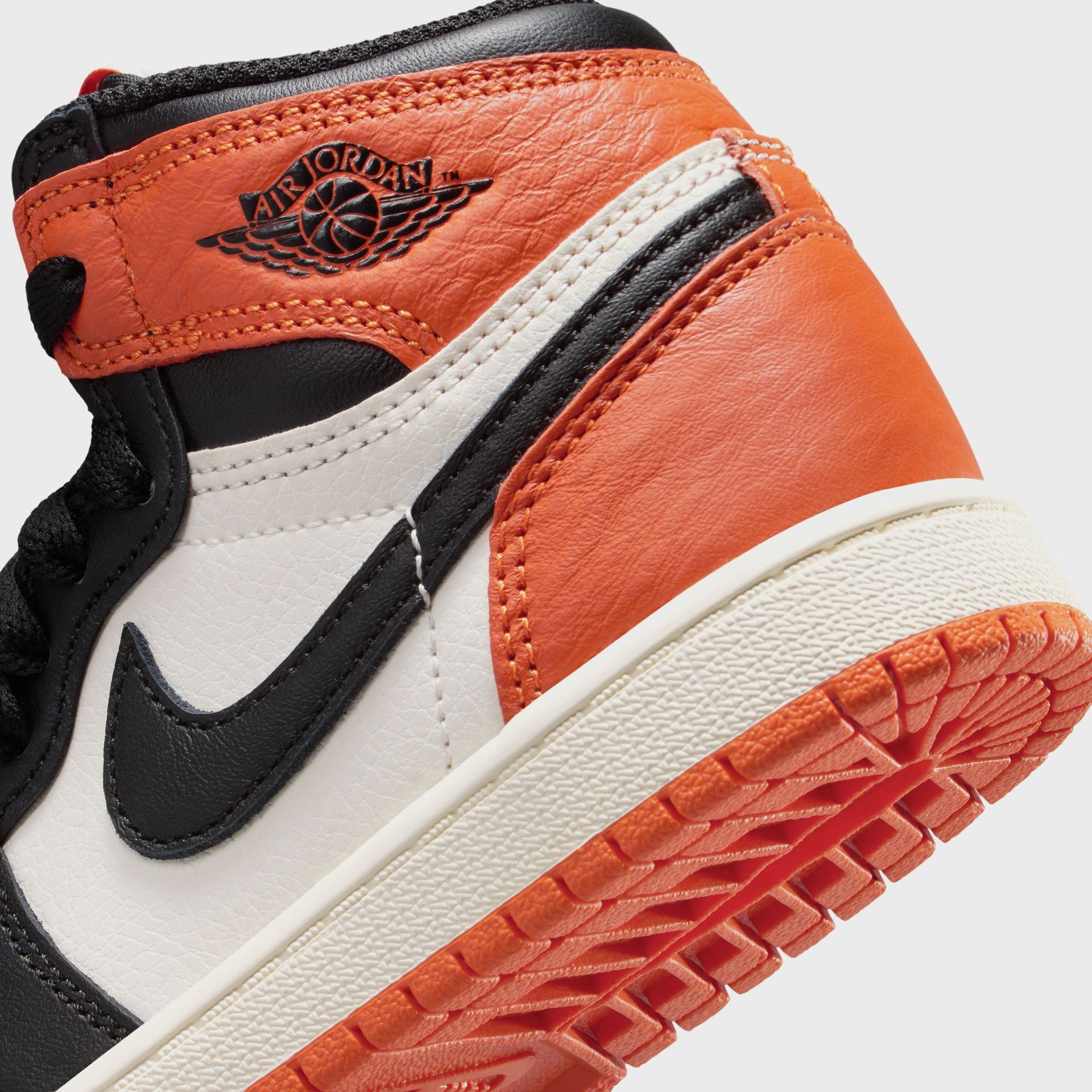 Jordan PS Air Jordan 1 High OG - Black / Sail / Starfish