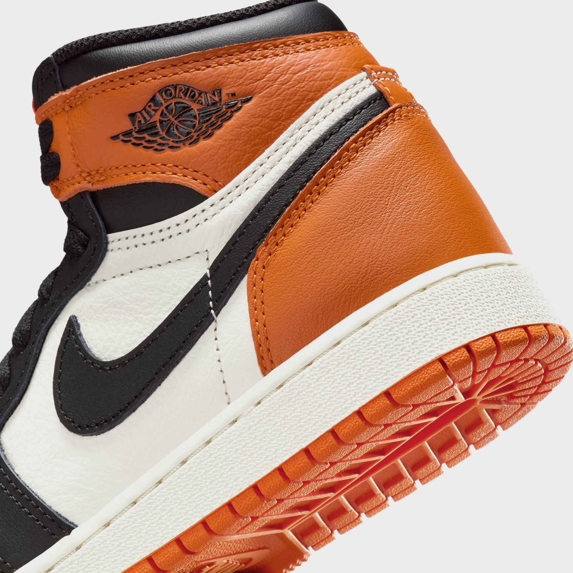 Jordan GS Air Jordan 1 Retro High Og - Black / Sail / Starfish
