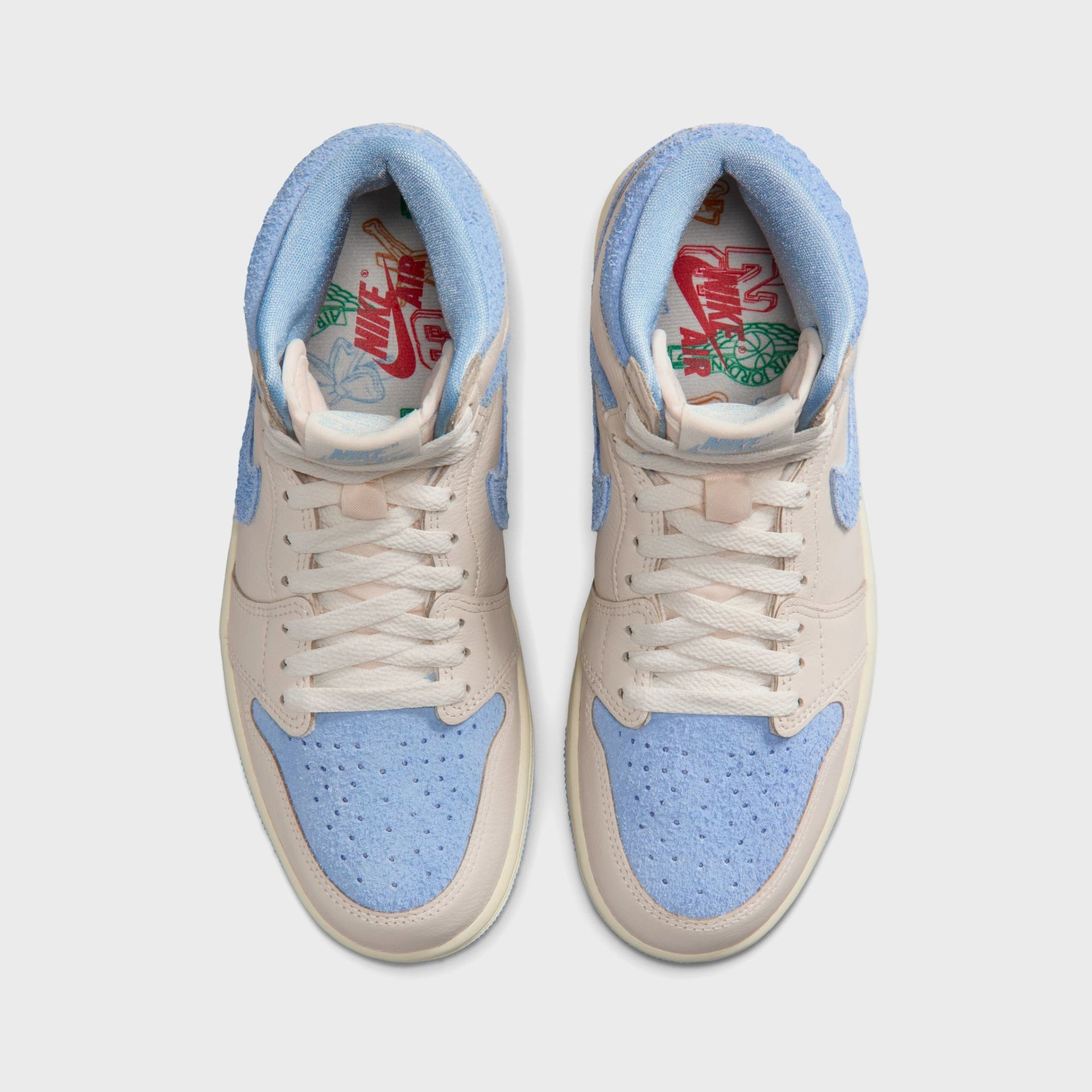 Jordan WMNS Air Jordan 1 Retro High OG - Pale Ivory / Psychic Blue / Coconut Milk