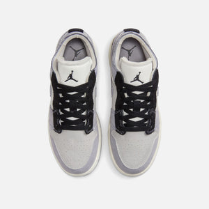 Nike Grade School Air Jordan 1 Low Se - Tech Grey / Black / Cement Grey / Sail