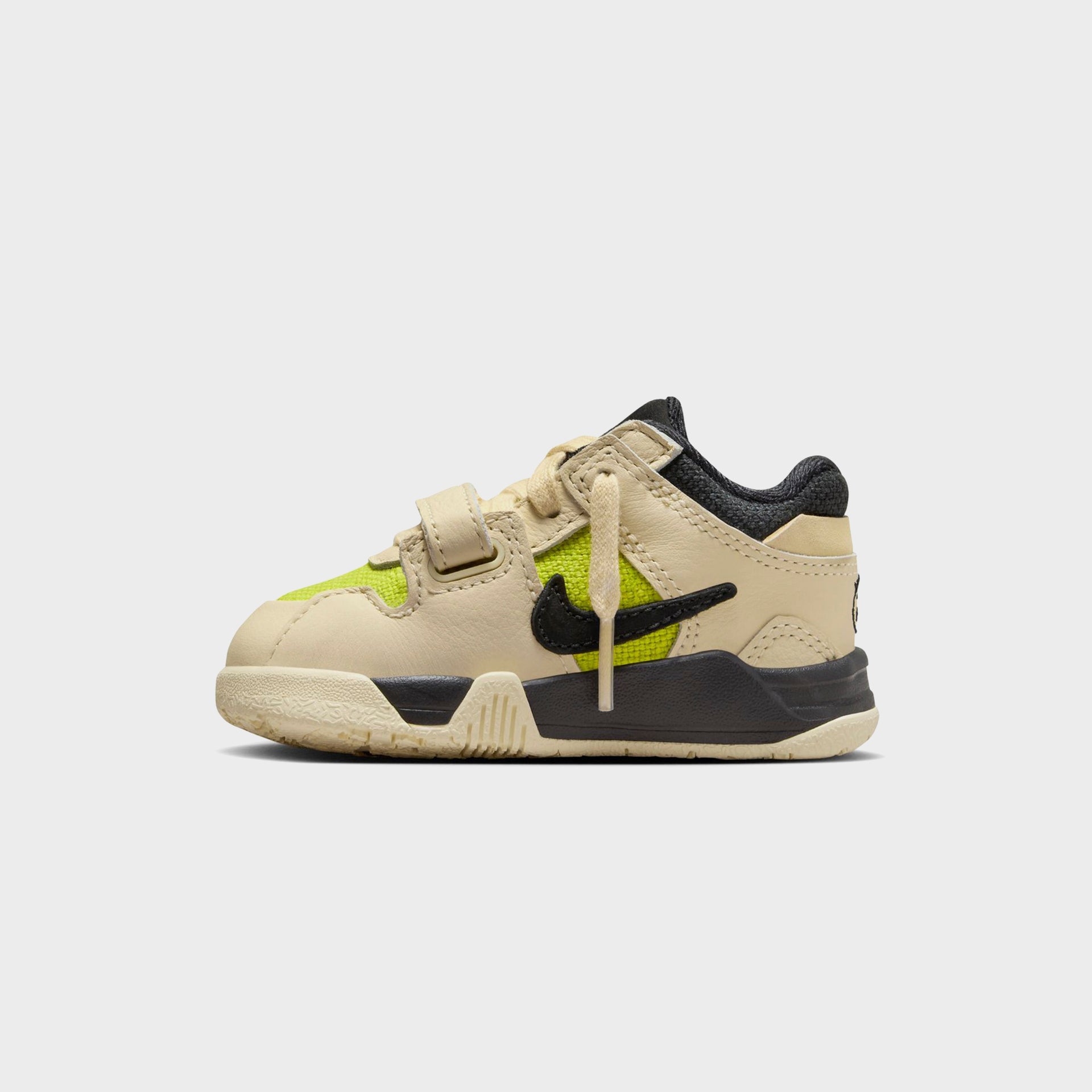 Jordan x Travis Scott TD Jumpman Jack TR - Bright Cactus / Muslin / Black