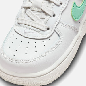 Nike TD Air Force 1 Low - Summit White / Emerald Rise