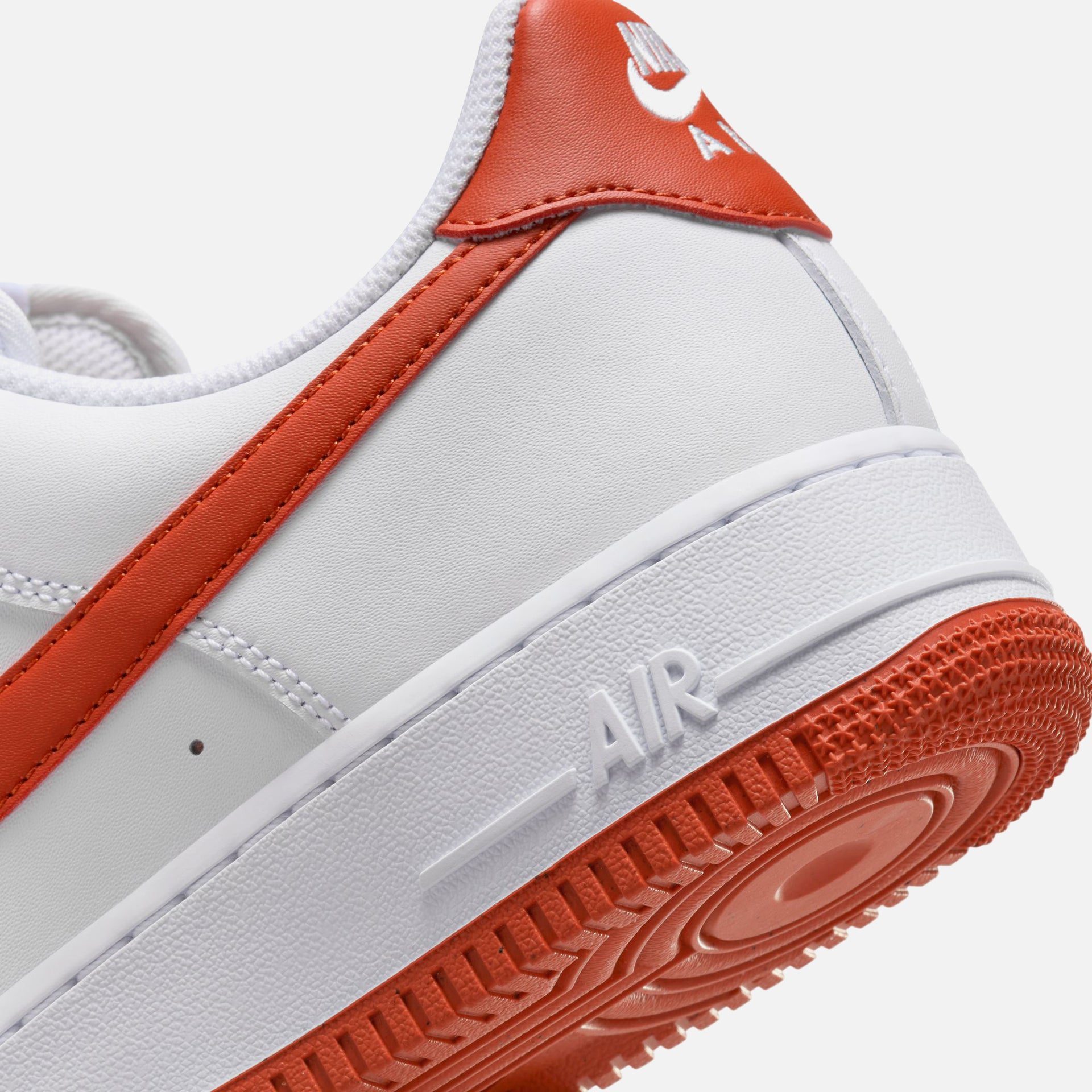 Nike Air Force 1 '07 - White / Dragon Red / White