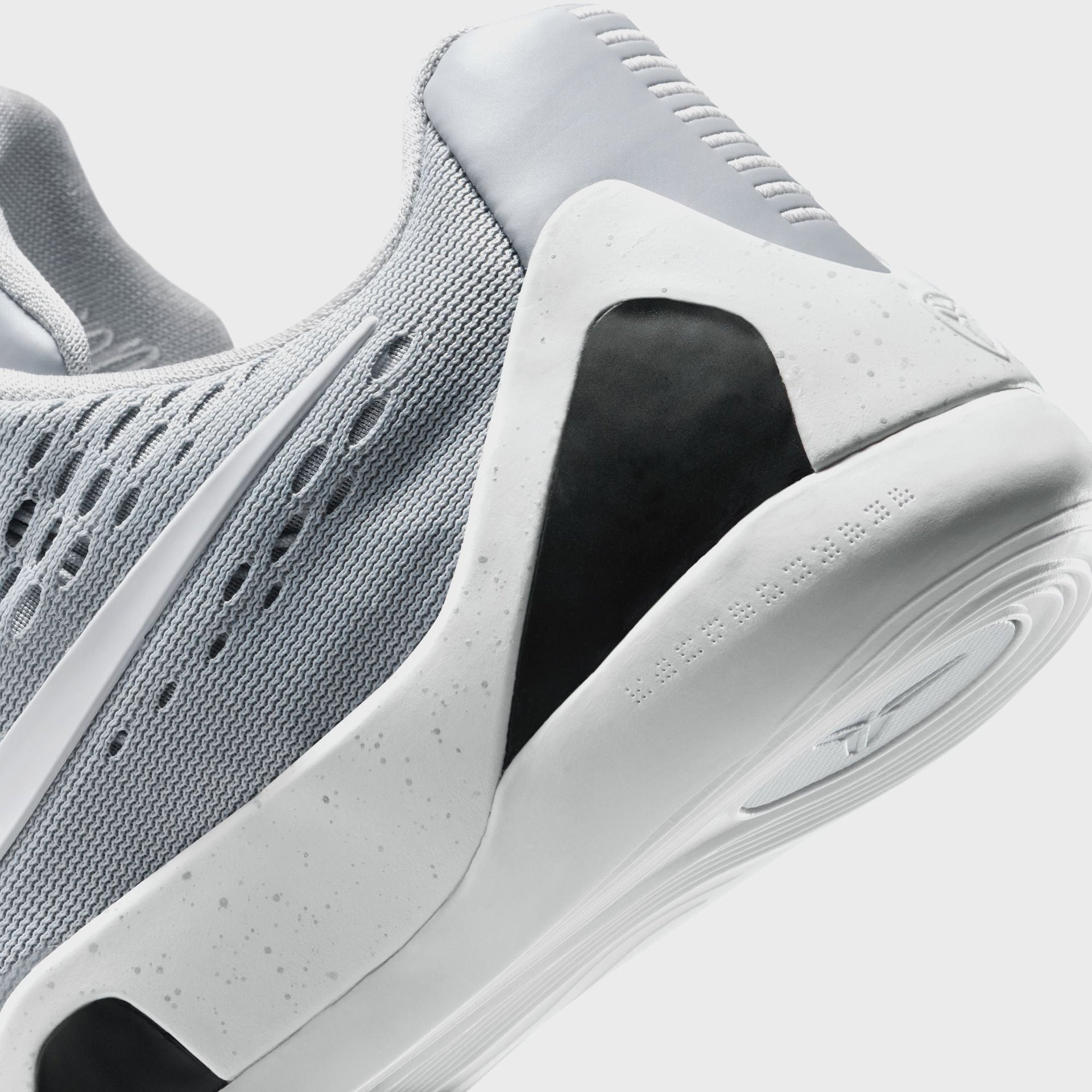 Nike GS Kobe 9 - Grey / White