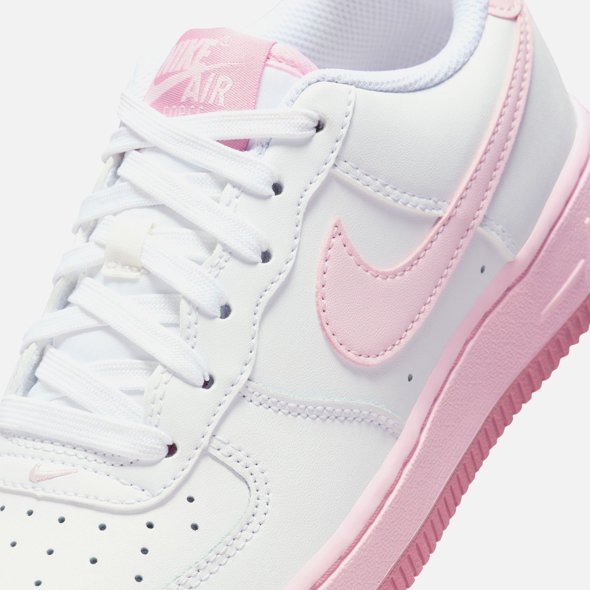 Nike GS Air Force 1 LV8 - White / Pink Foam