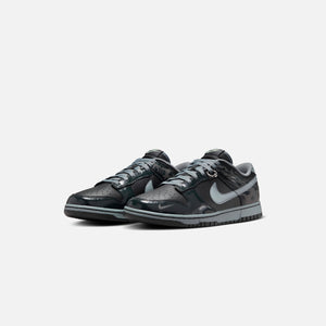 Nike Dunk Low - Off Noir / Cool Grey / Black / Jade Horizon