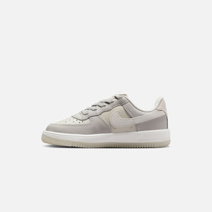 Nike Force 1 Low LV8 Easyon - Light Bone / Summit White / Light Iron Ore