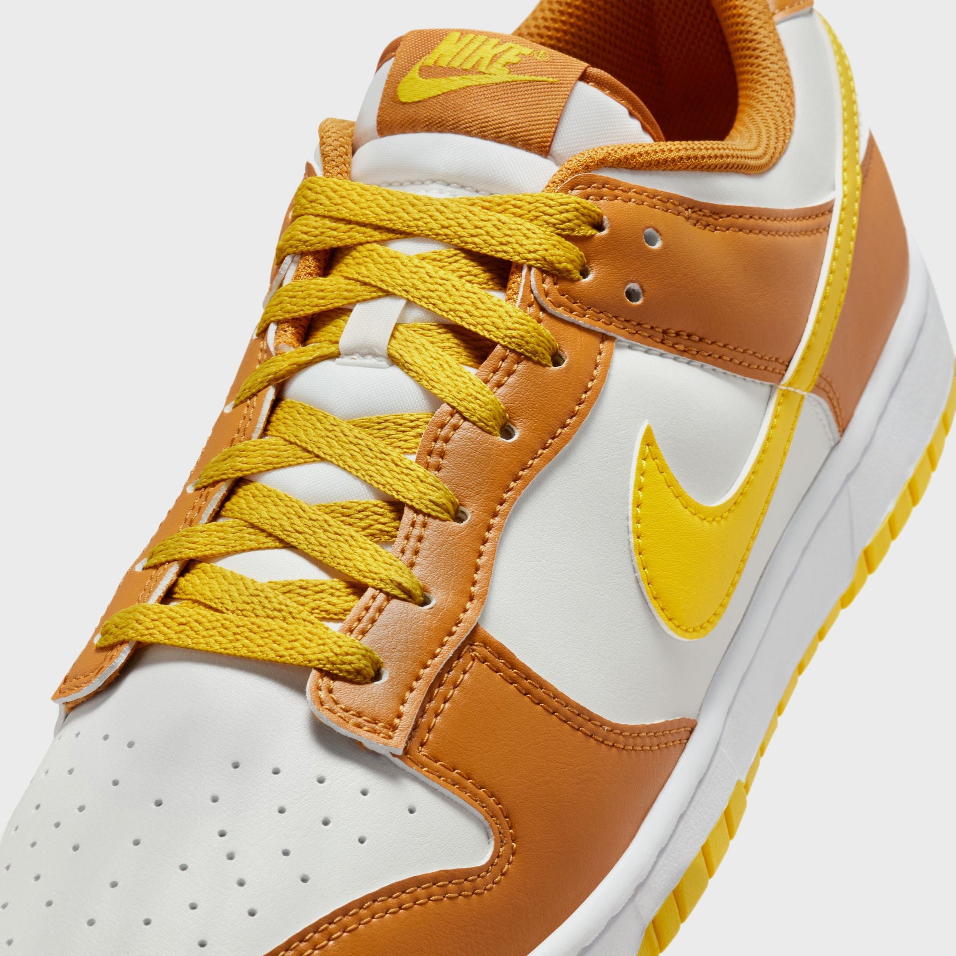 Nike Dunk Low Retro - Summit White / Bright Citron / Desert Ochre