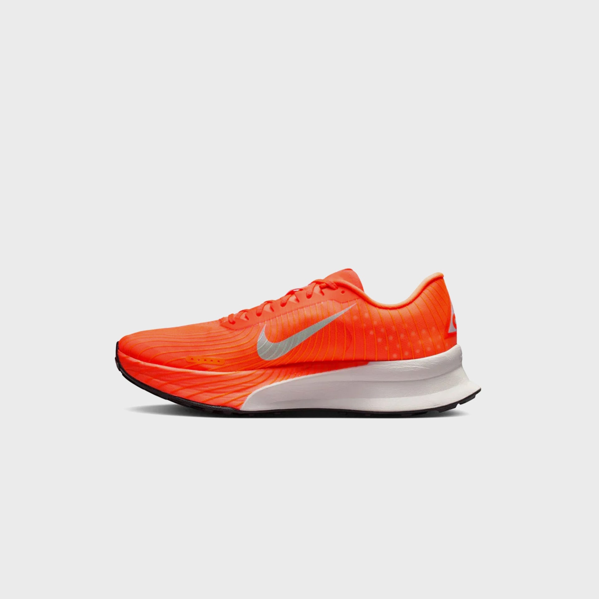 Nike ACG Ultrafly Trail - Hyper Crimson / Total Orange / Vivid Purple / White