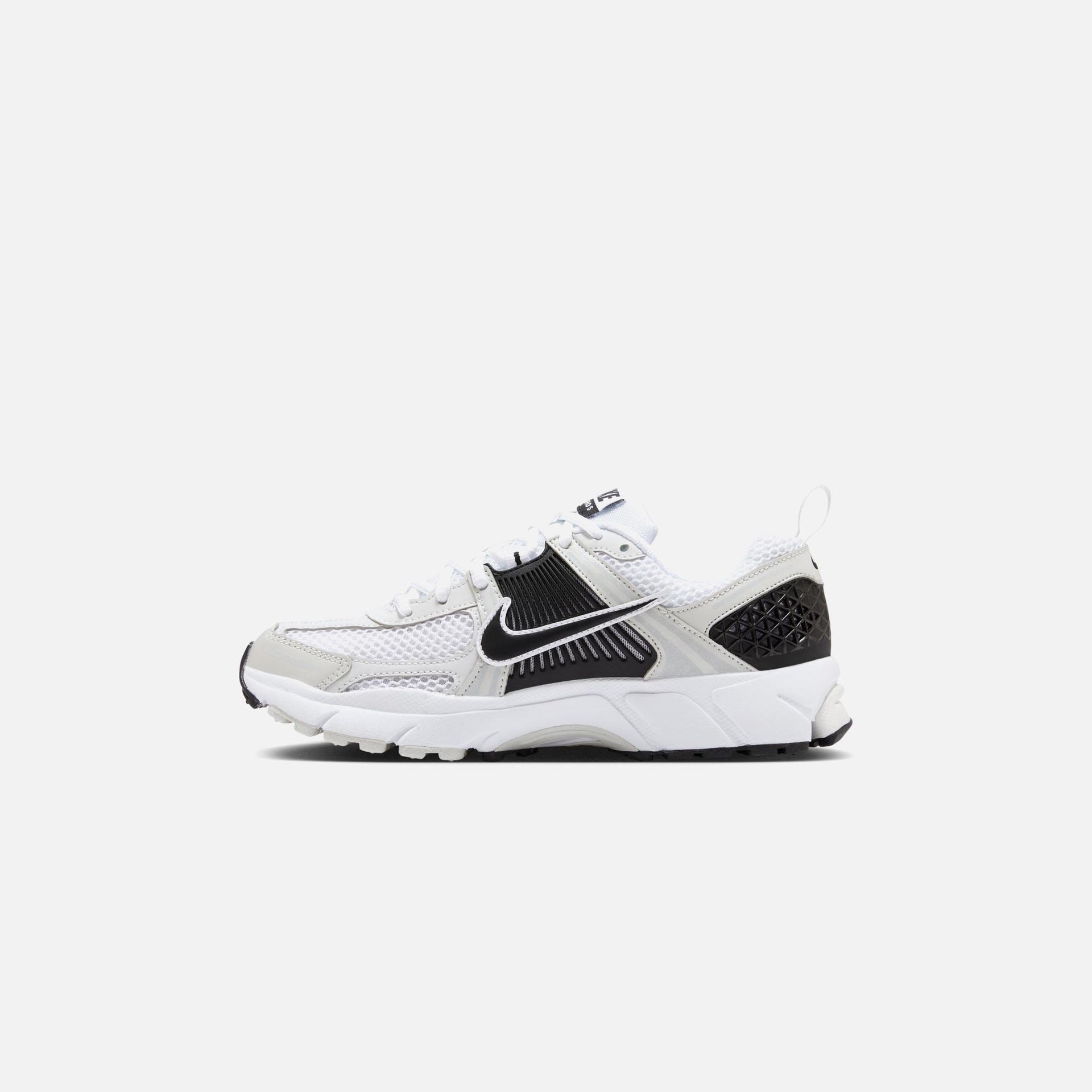 Nike GS Zoom Vomero 5 - White / Black / Platinum Tint / Metallic Platinum