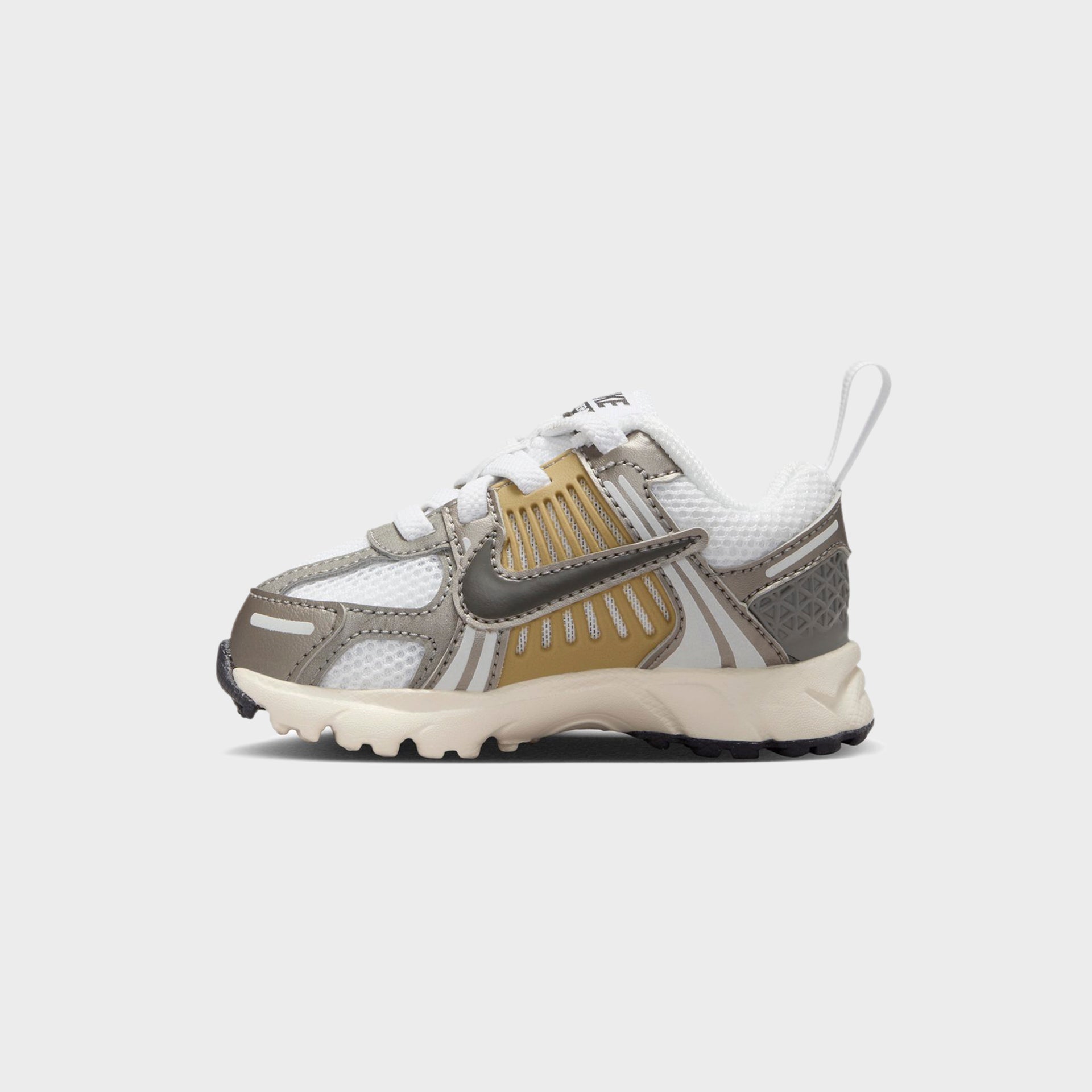 Nike TD Zoom Vomero 5 - Metallic Pewter / Medium Ash / Parachute Beige
