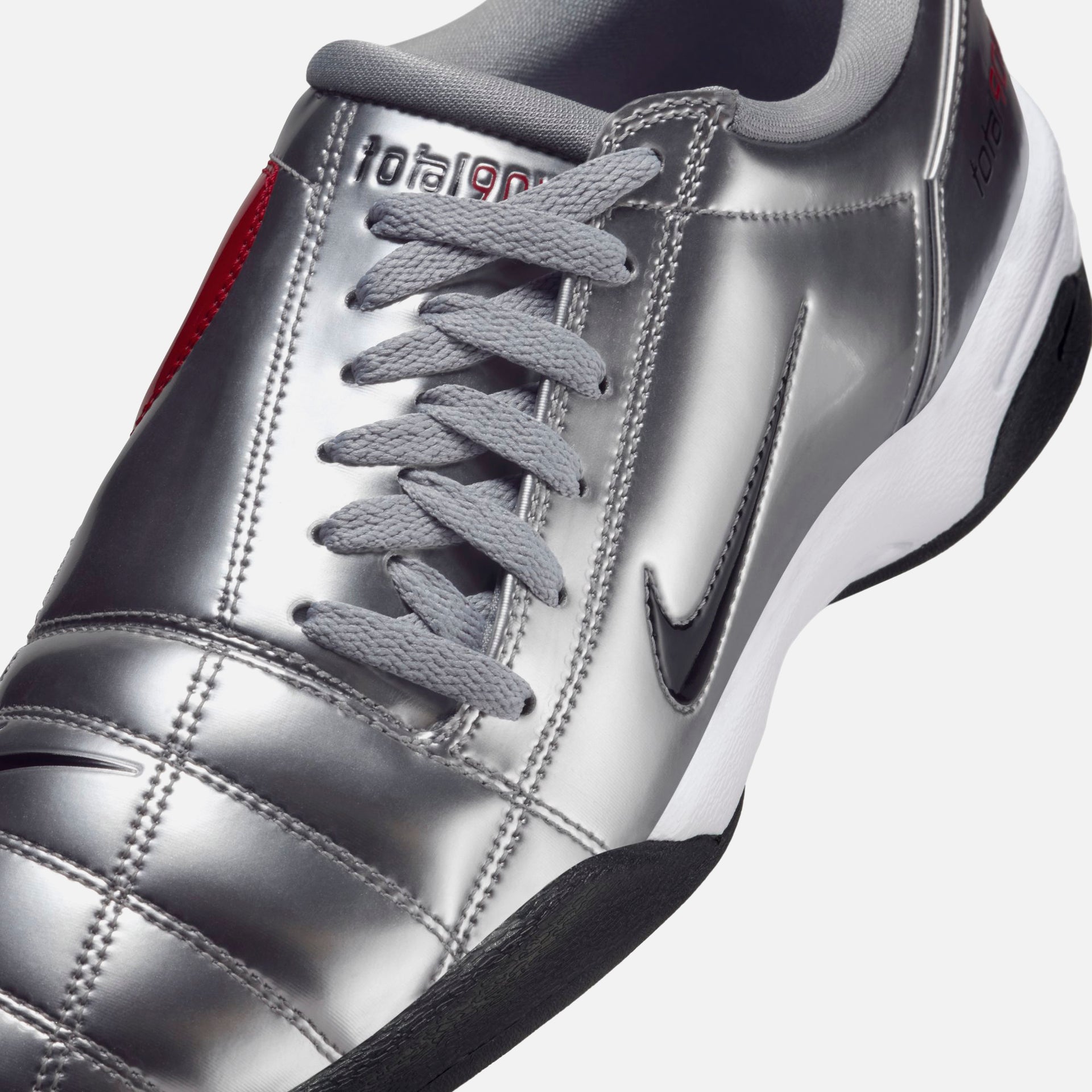 Nike Total 90 III - Metallic Silver / Black / University Red