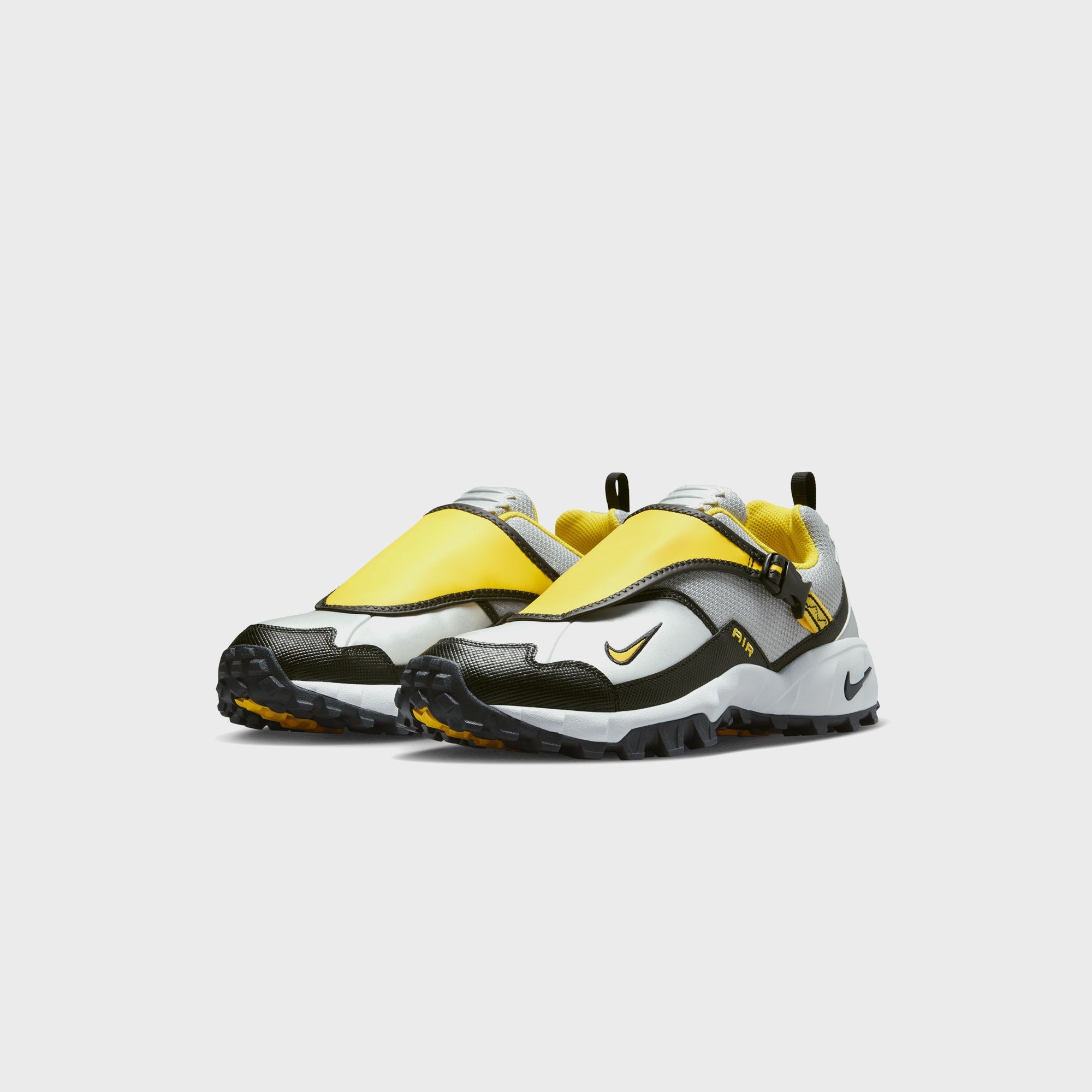 Nike ACG Phassad - Black / Yellow Zest / Metallic Silver – Kith
