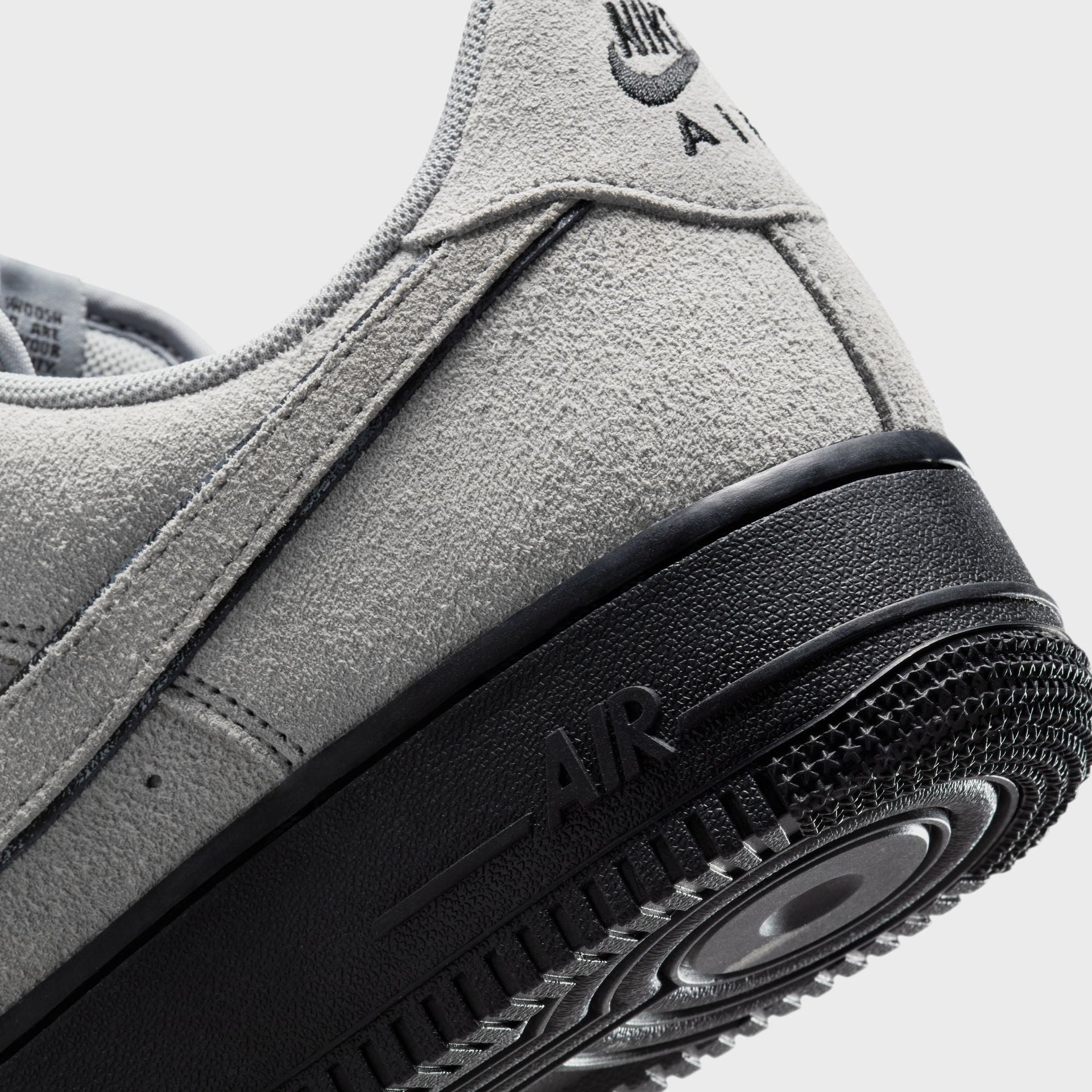 Nike Air Force 1 '07 LV8 - Light Smoke Grey / Light Smoke Grey / Black