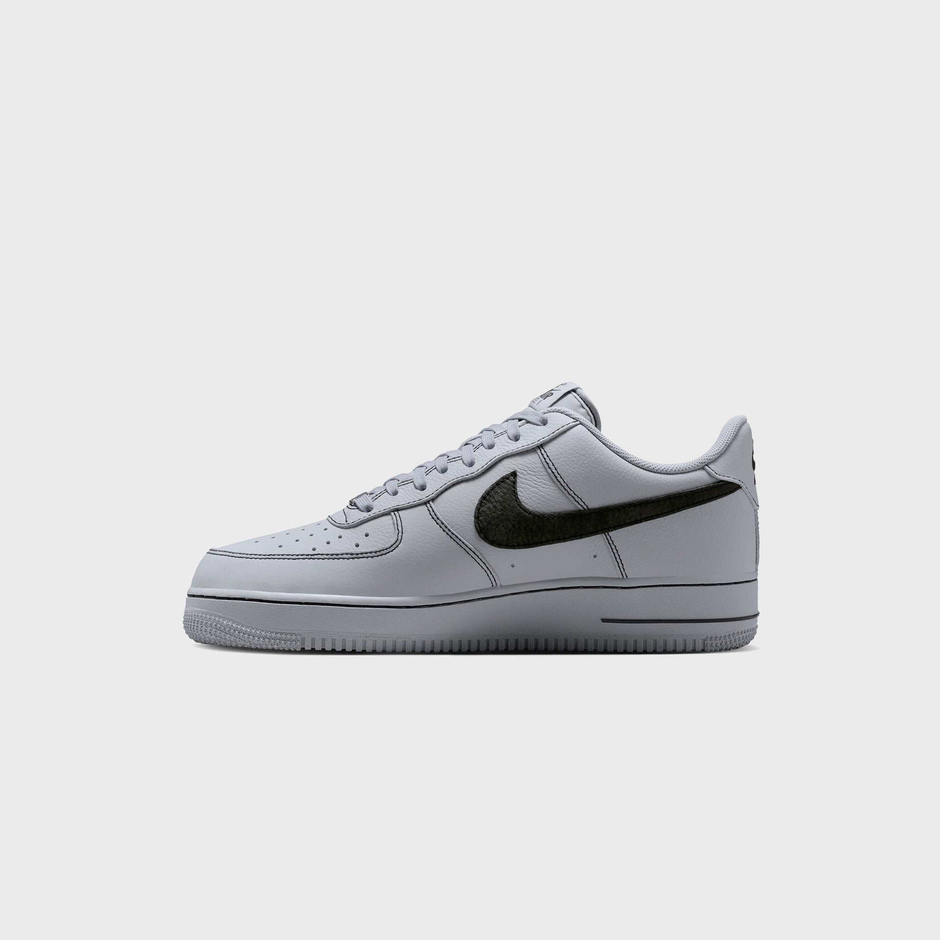 Nike Air Force 1 '07  LV8 - Wolf Grey / Black