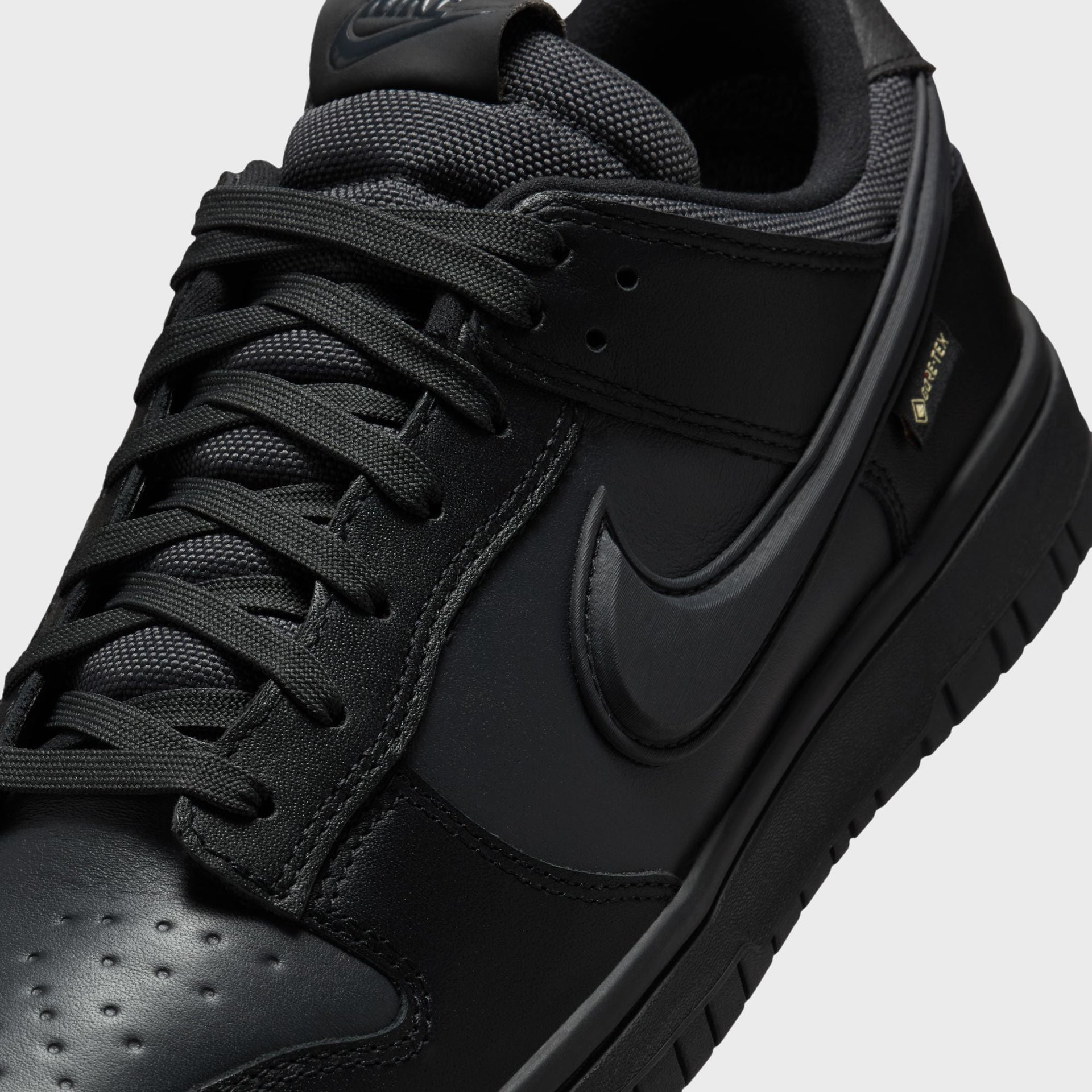 Nike Dunk Low - Black / Off Noir / Anthracite