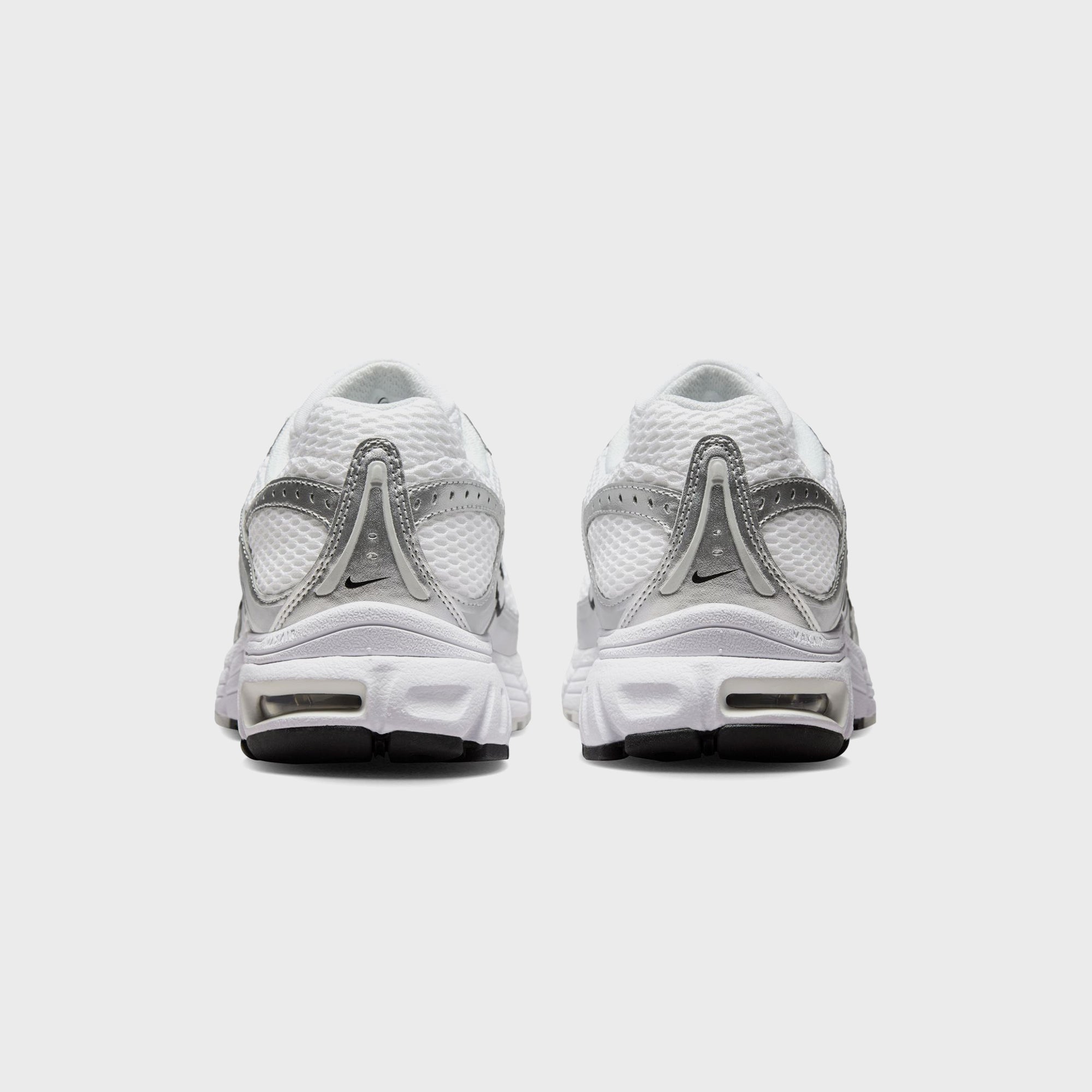 Nike WMNS Air Max Moto 2K - White / Photon Dust / Metallic