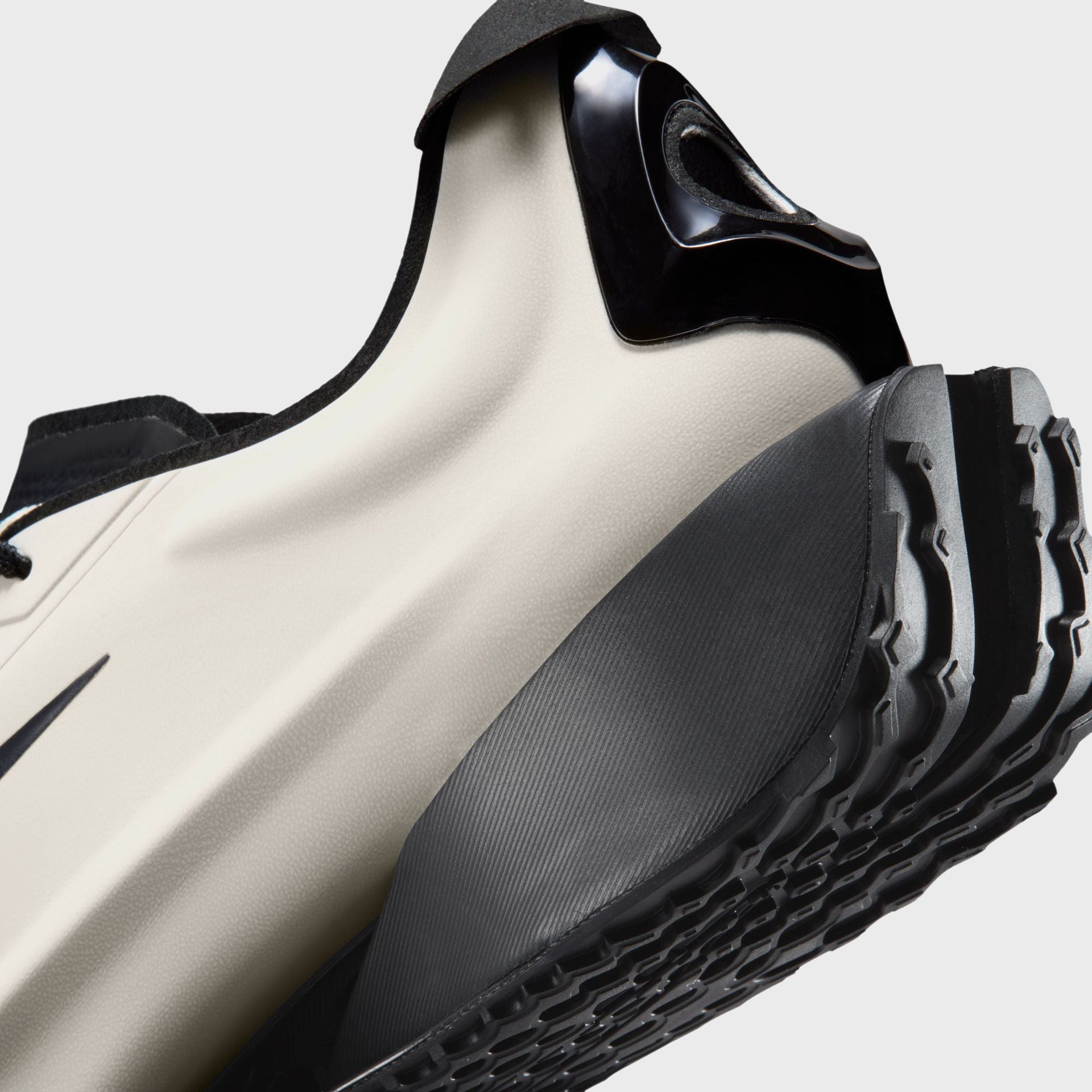 Nike WMNS First Sight Noir - Light Bone