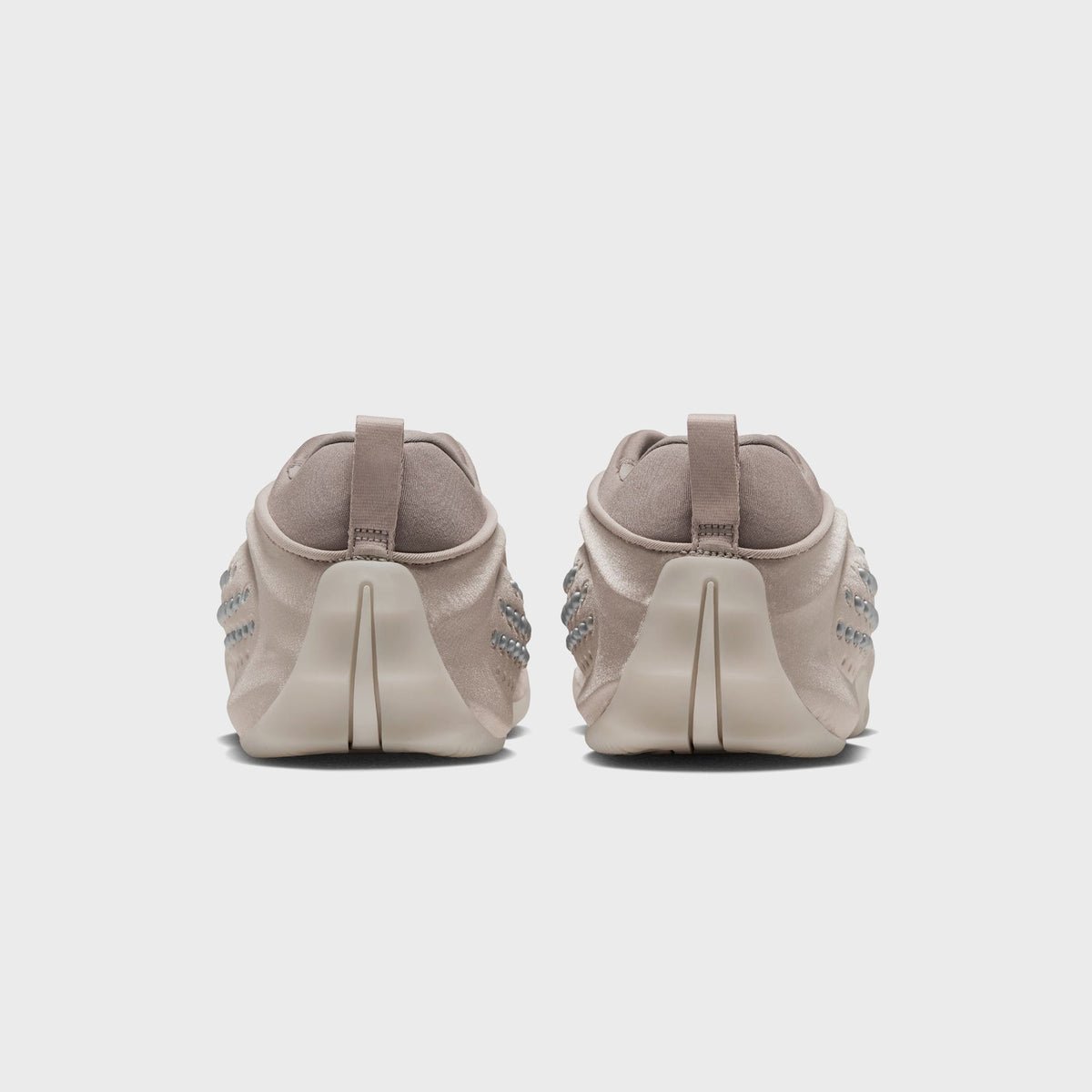 Nike WMNS First Sight Shadow - Cream II / Metallic Silver / Sail Enigma Stone