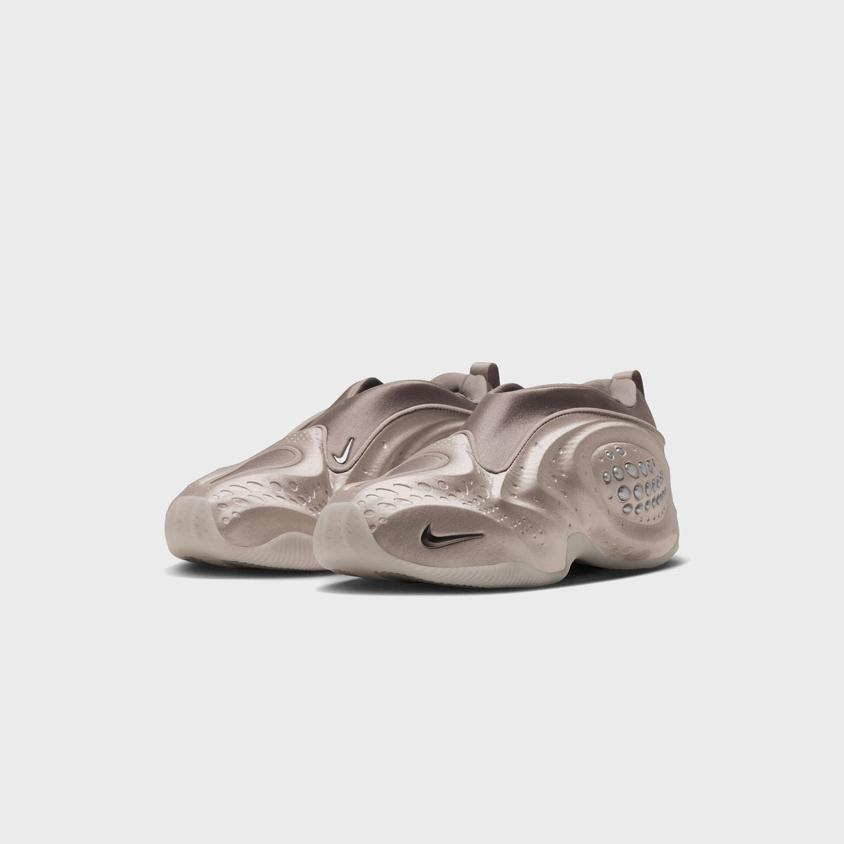 Nike WMNS First Sight Shadow - Cream II / Metallic Silver / Sail Enigma Stone