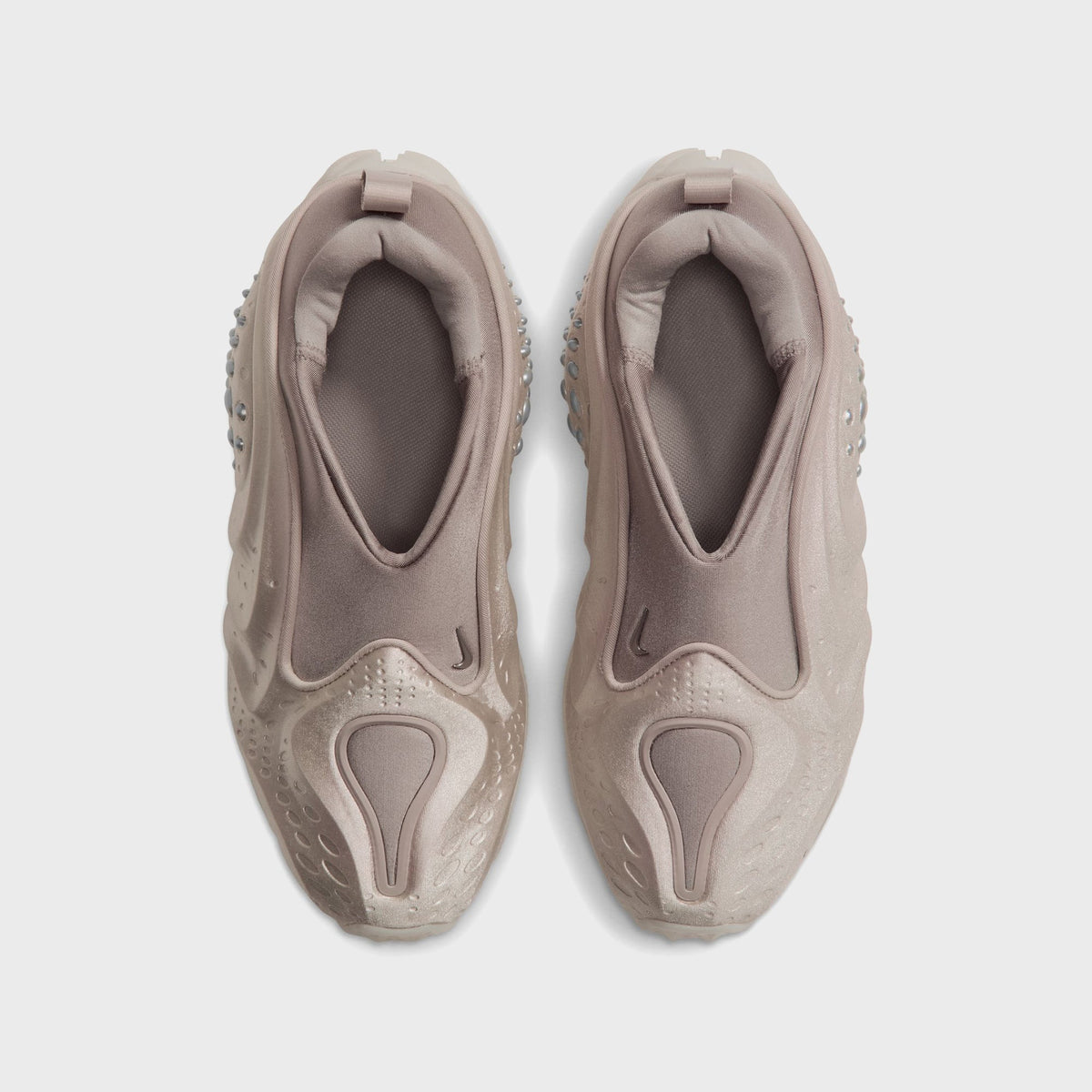 Nike WMNS First Sight Shadow - Cream II / Metallic Silver / Sail Enigma Stone