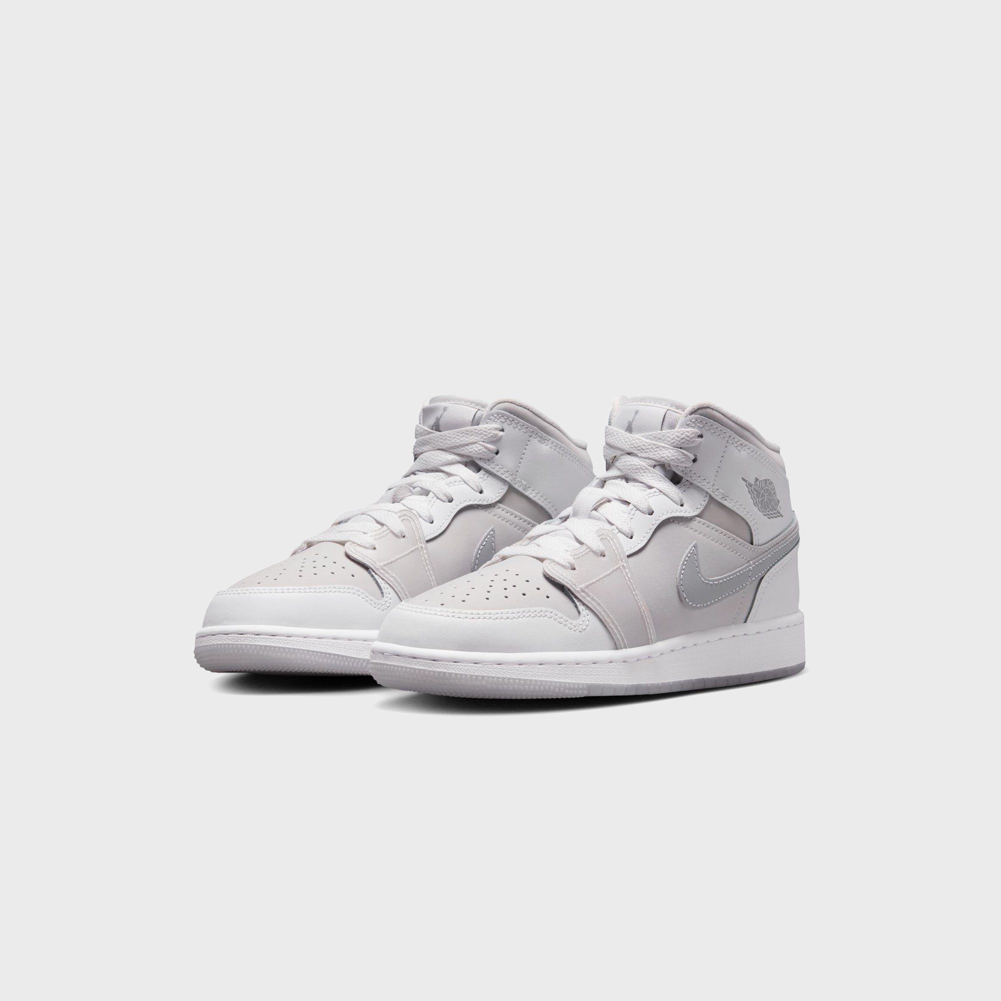 Jordan Air Jordan 1 Mid SE - Summit White / Metallic Silver