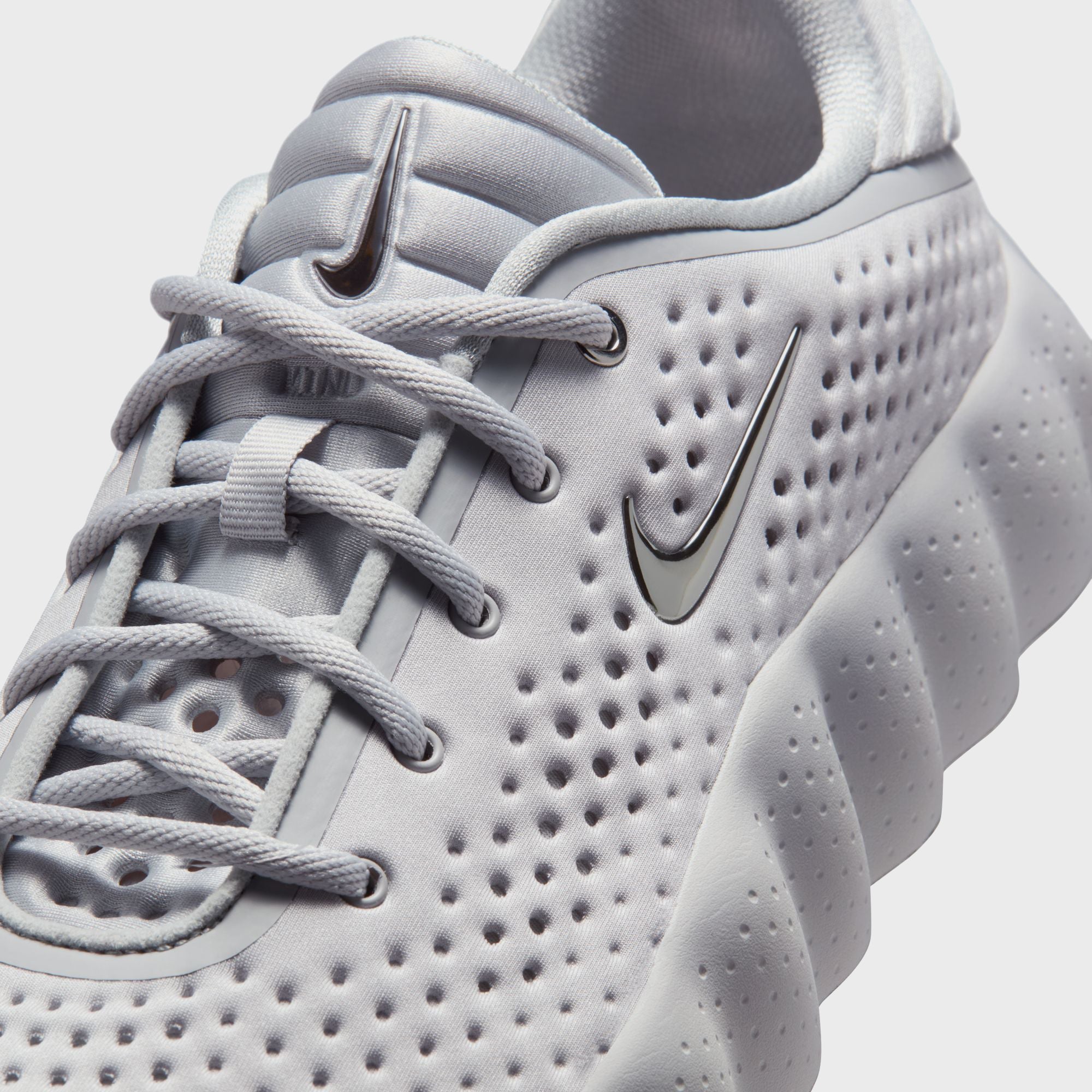 Nike Mind 002 - Light Smoke Grey / Photon Dust / Hyper Crimson