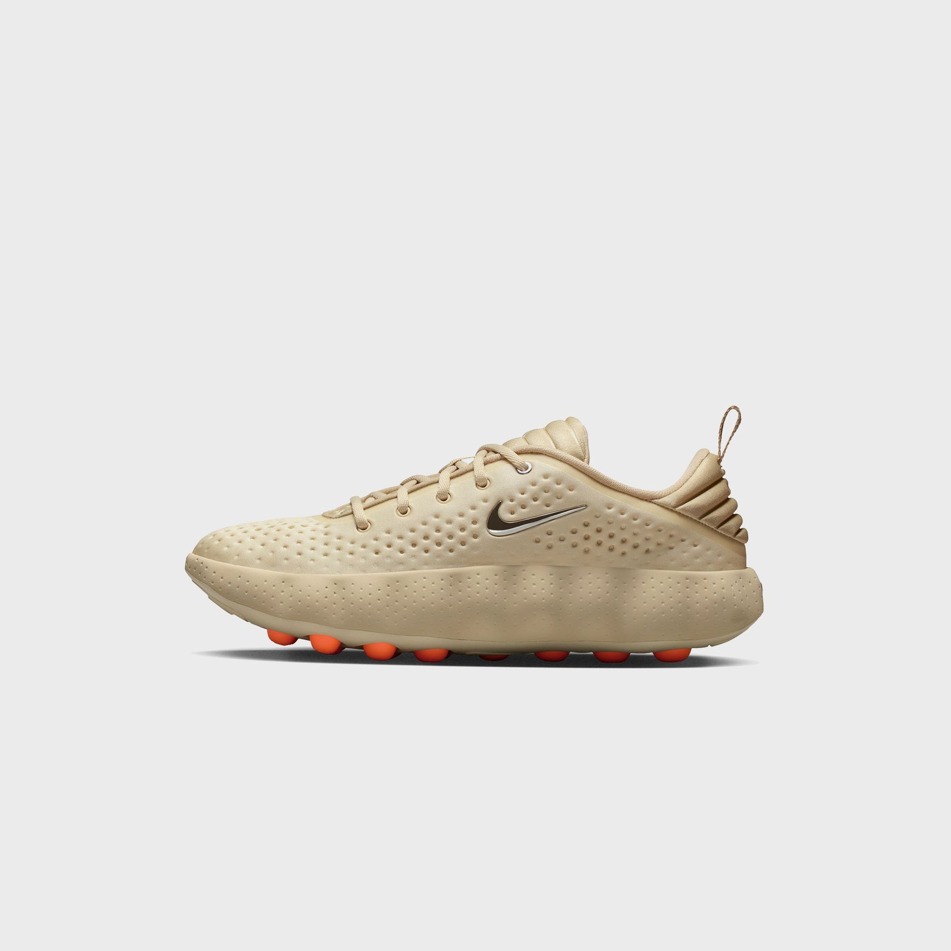 Nike Mind 002 - Light Khaki / Metallic Cool Grey / Desert Khaki / Hyper Crimson