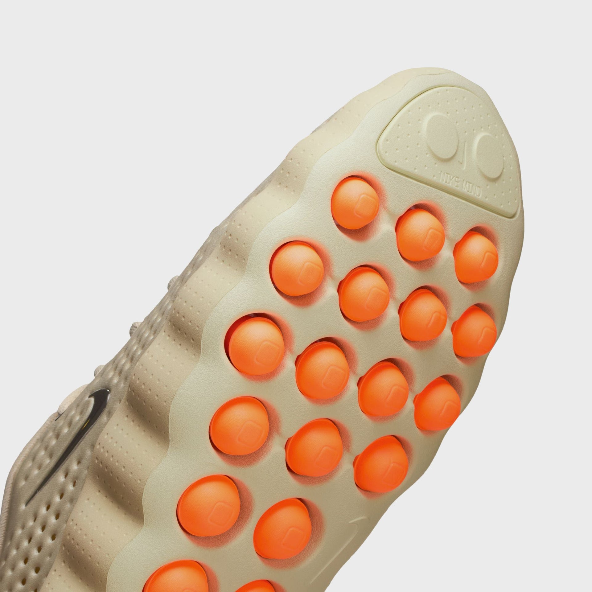 Nike Mind 002 - Light Khaki / Metallic Cool Grey / Desert Khaki / Hyper Crimson