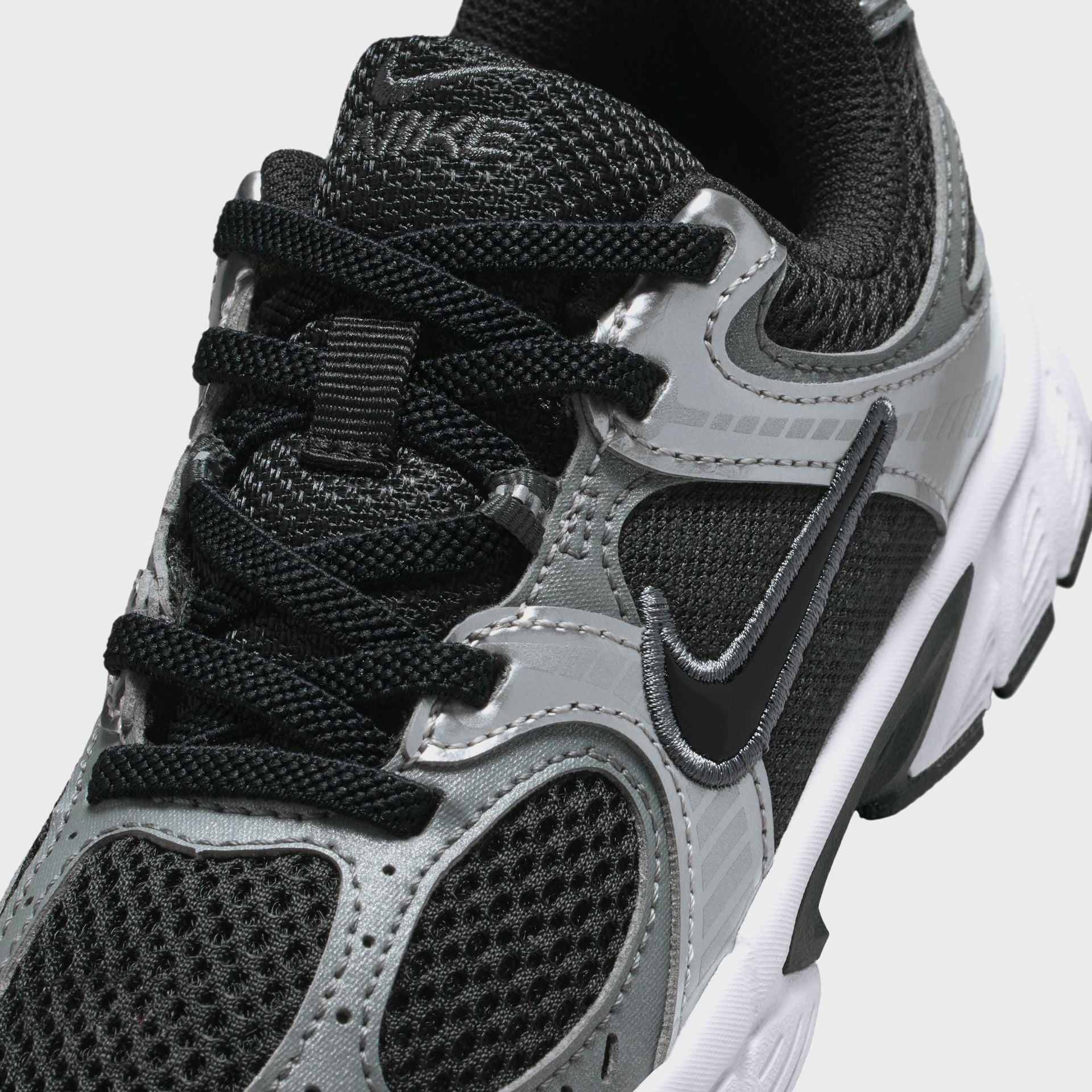 Nike PS V5 Rnr - Black / Black / Anthracite / Smoke Grey
