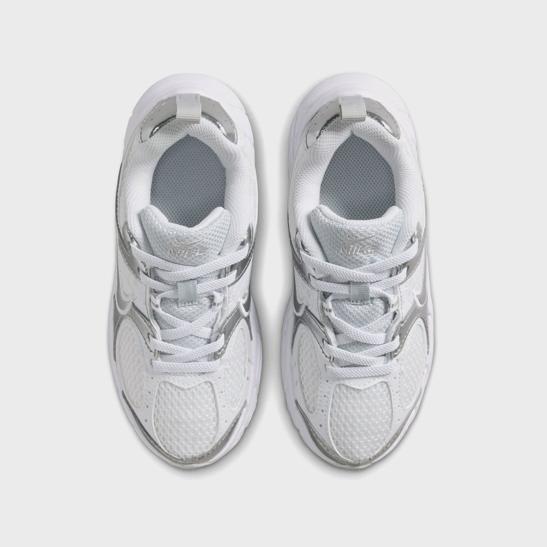 Nike PS V5 RNR - White / Metallic Silver / Pure Platinum