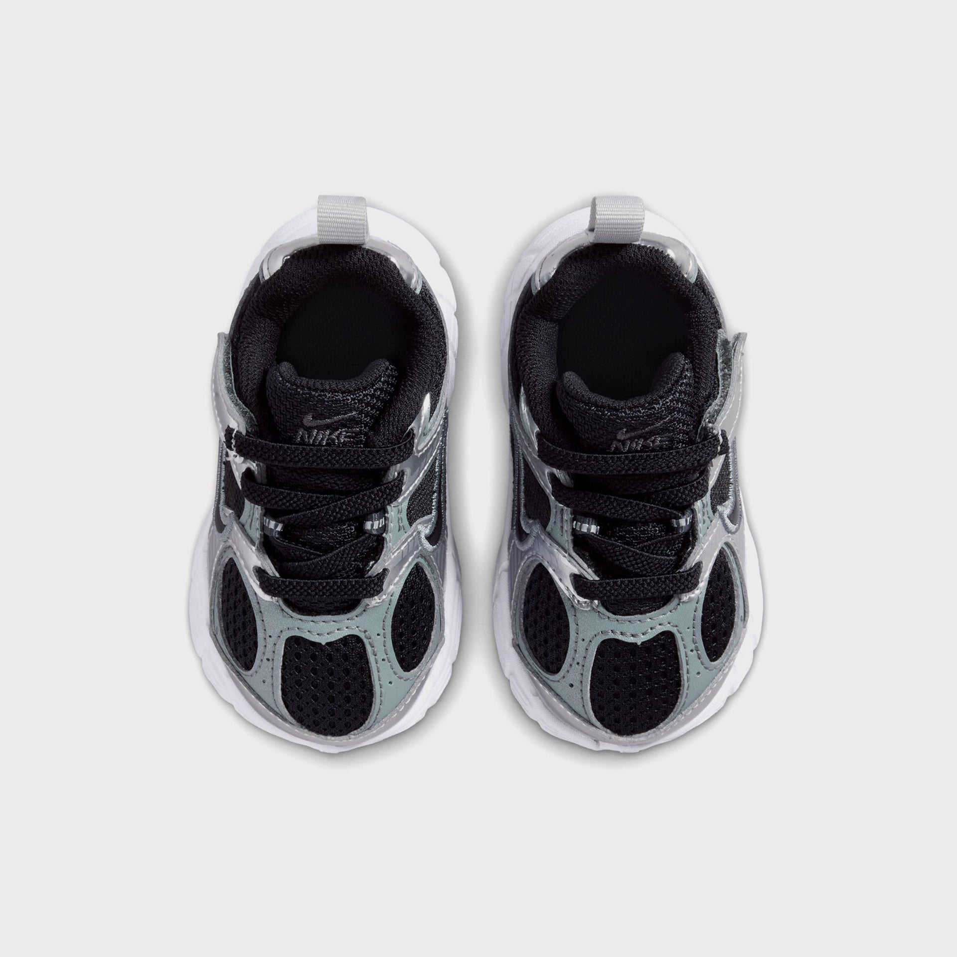 Nike TD V5 Rnr - White / Metallic Silver / Pure Platinum
