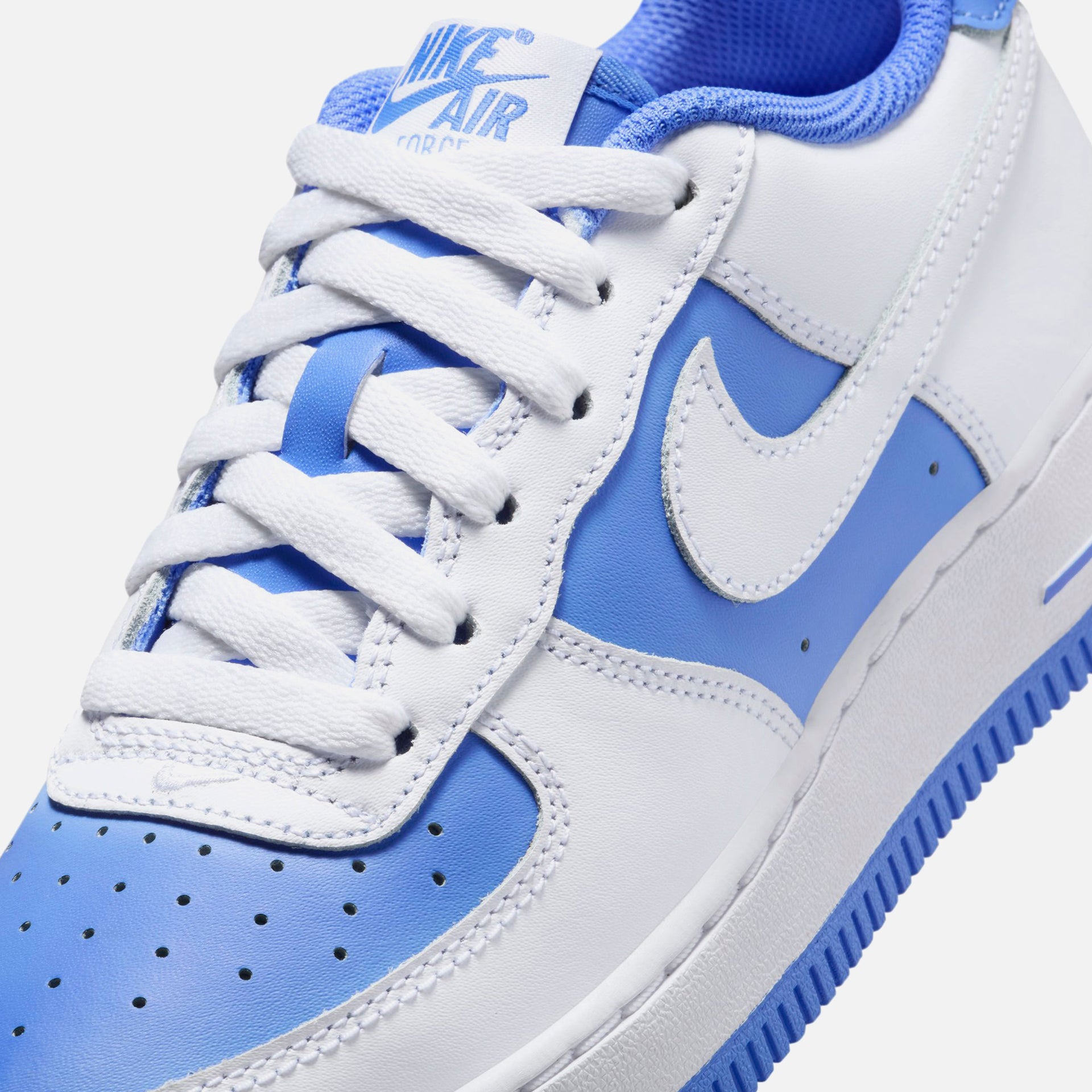 Nike GS Air Force 1 - White / Royal Pulse