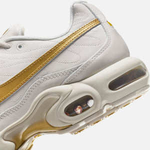 Nike Air Max Plus TNPO - Phantom / Metallic Gold