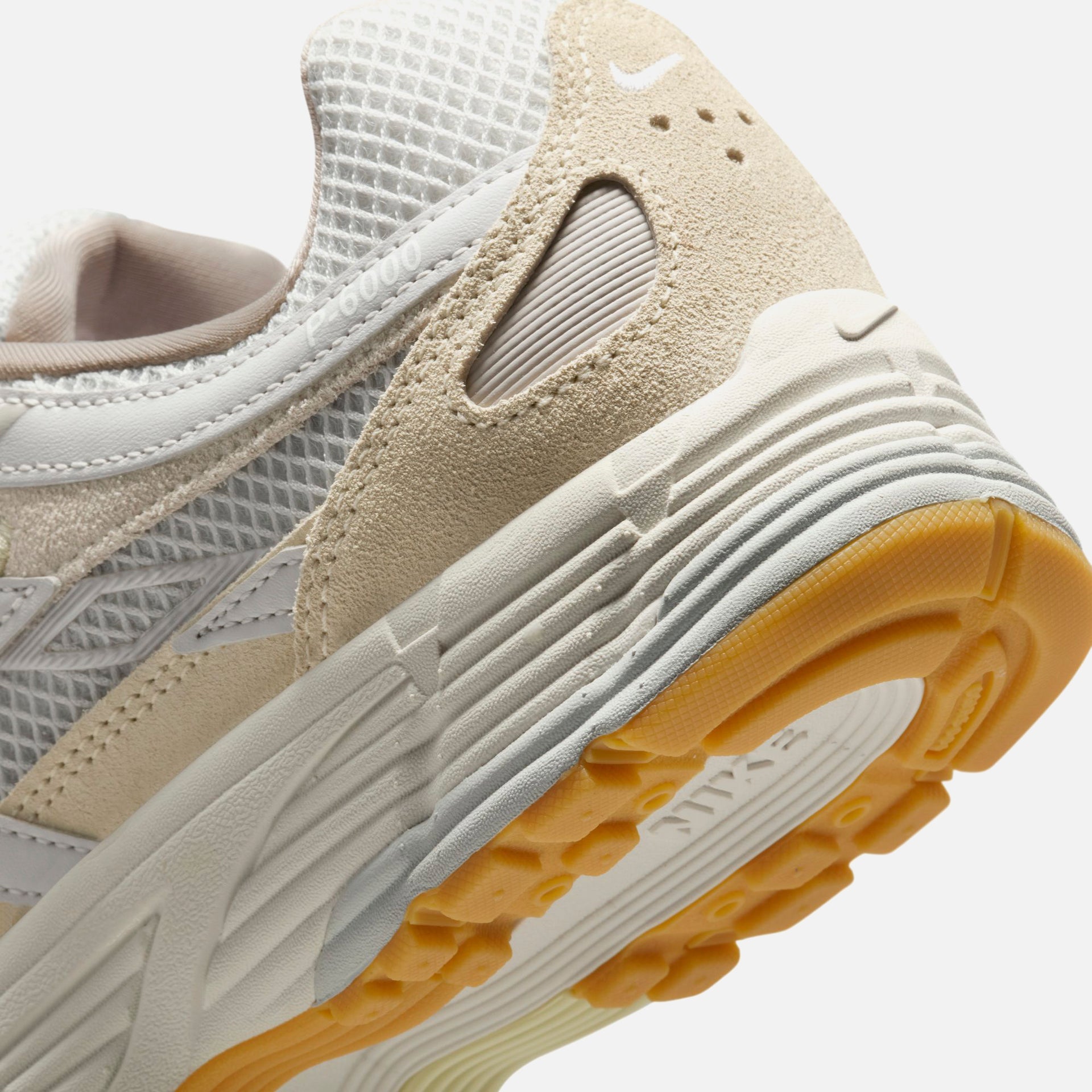 Nike WMNS P-6000 - Photon Dust / White / Light Khaki