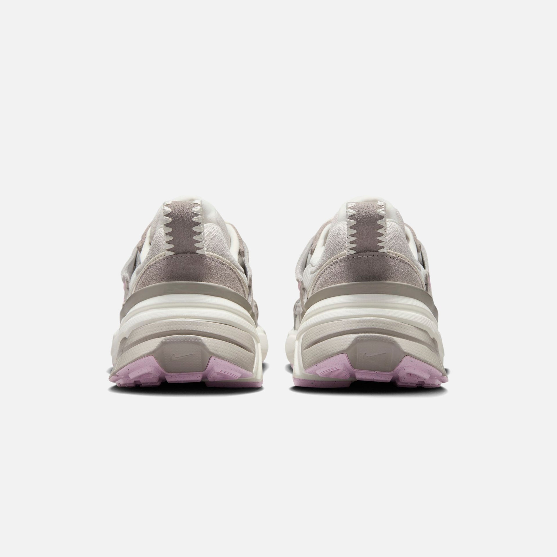 Nike WMNS V2K Run - Sail / Pink Foam / College Grey