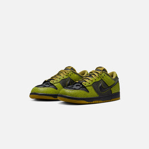 Nike Dunk Low Retro QS - Bright Cactus / Black / Green Curry