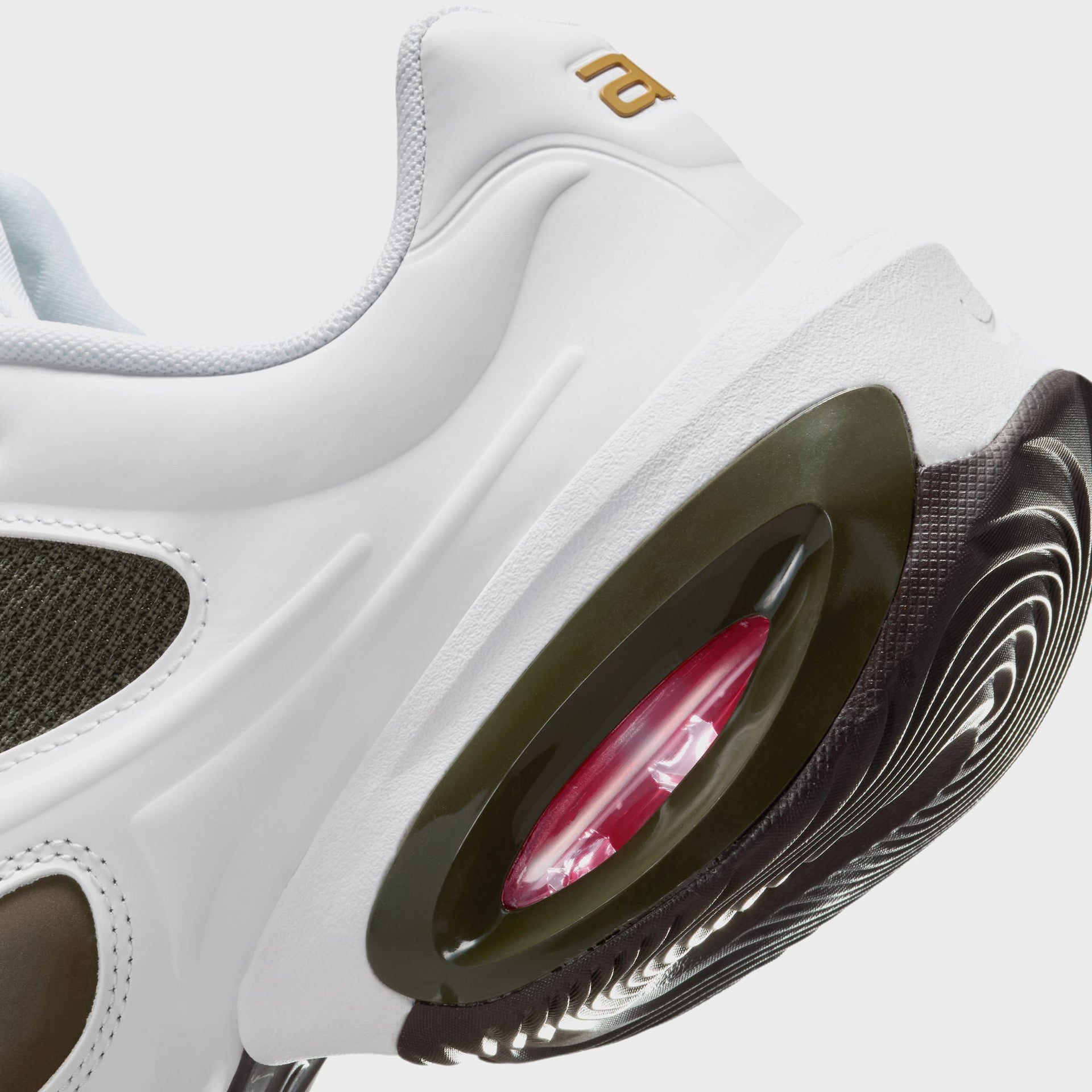 Nike WMNS x Veneda Carter Air Max Muse - White / Cargo Khaki / Velvet Brown / Hyper Pink
