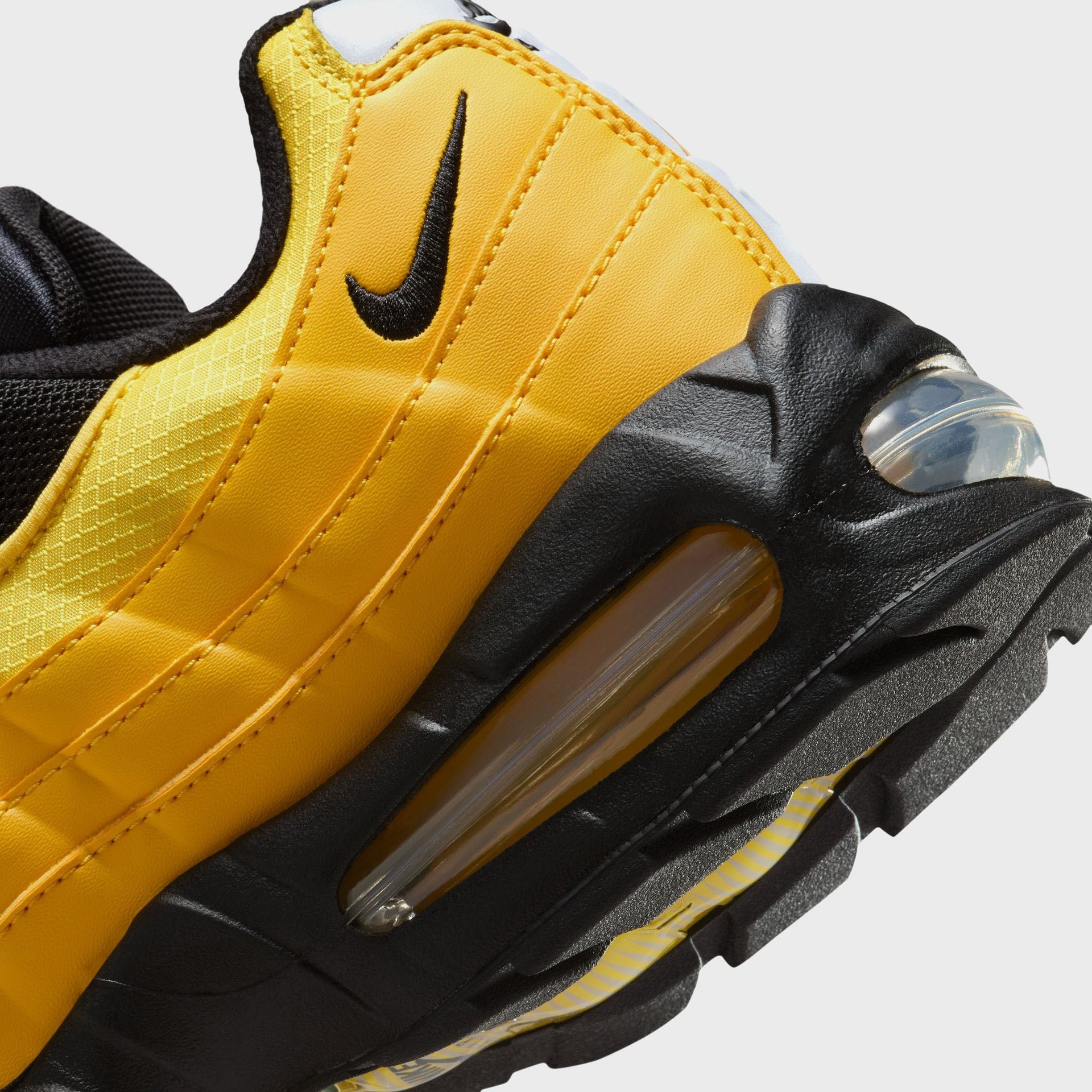 Nike Air Max 95 - Varsity Maize / Black / Metallic Silver / Black