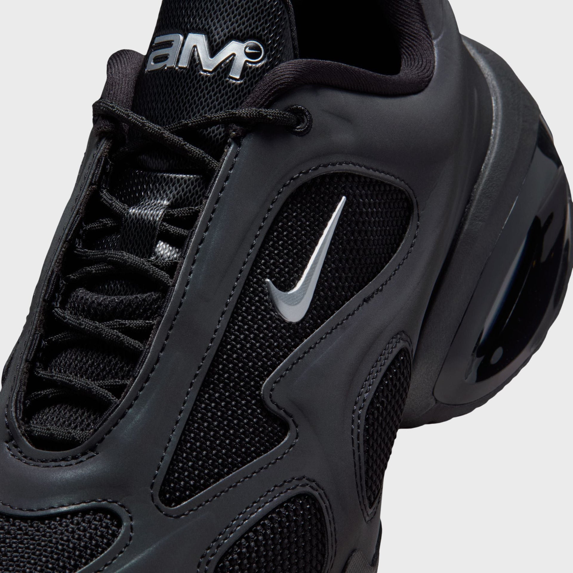 Nike WMNS Air Max Muse - Reflective Black / Metallic Silver