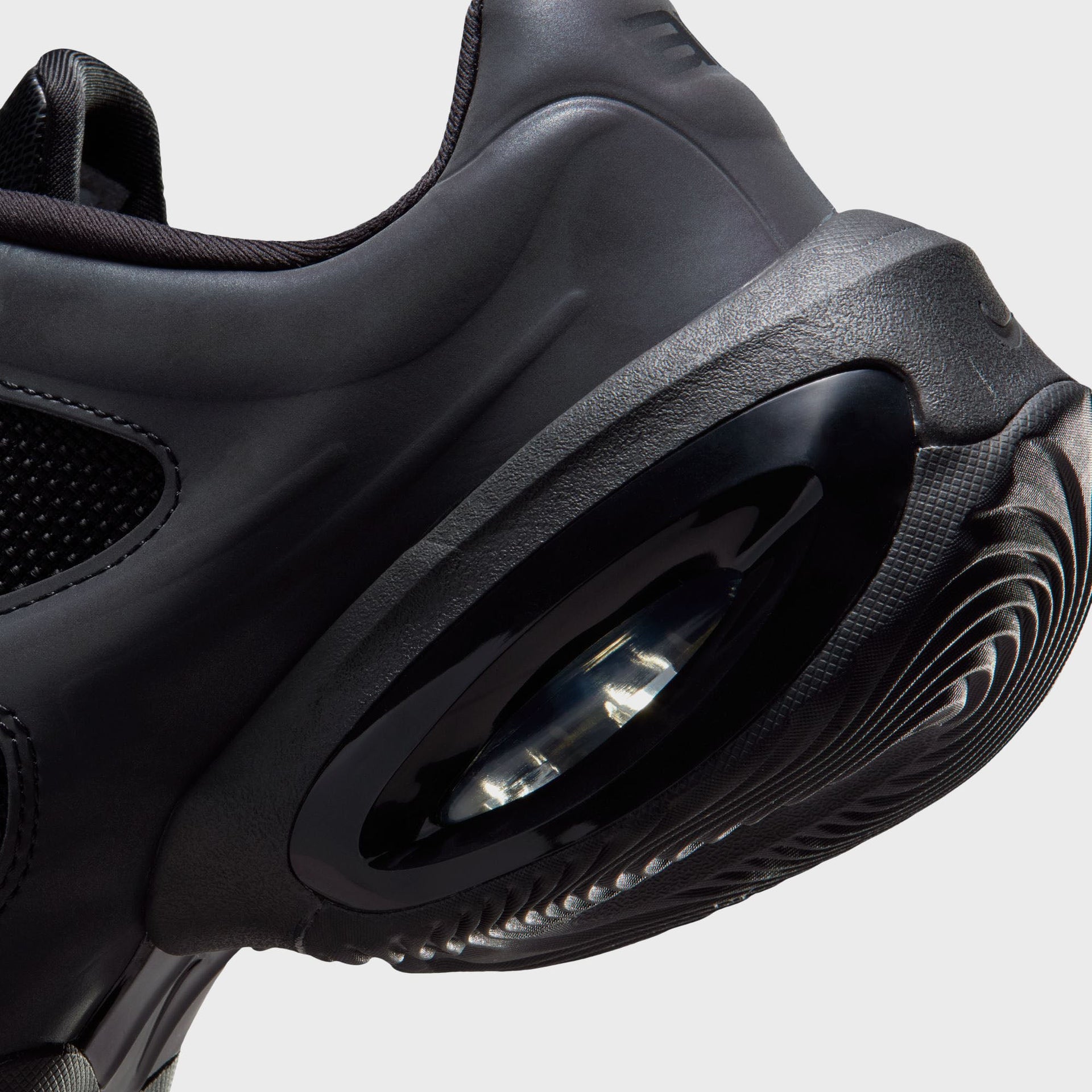 Nike WMNS Air Max Muse - Reflective Black / Metallic Silver