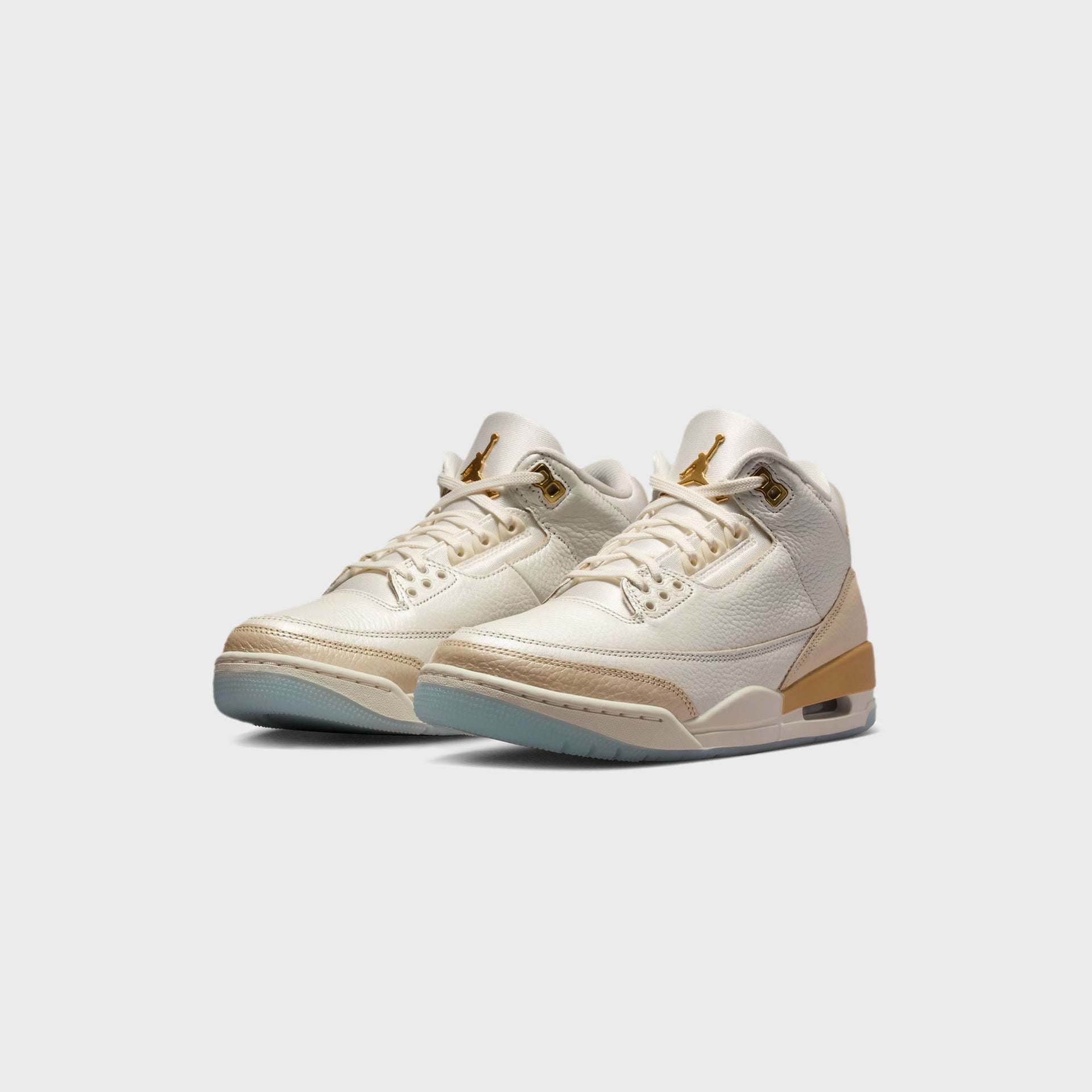 Jordan WMNS Air Jordan 3 Retro - Champion Sail / Team Gold / Pale Ivory / Metallic Gold / Ice