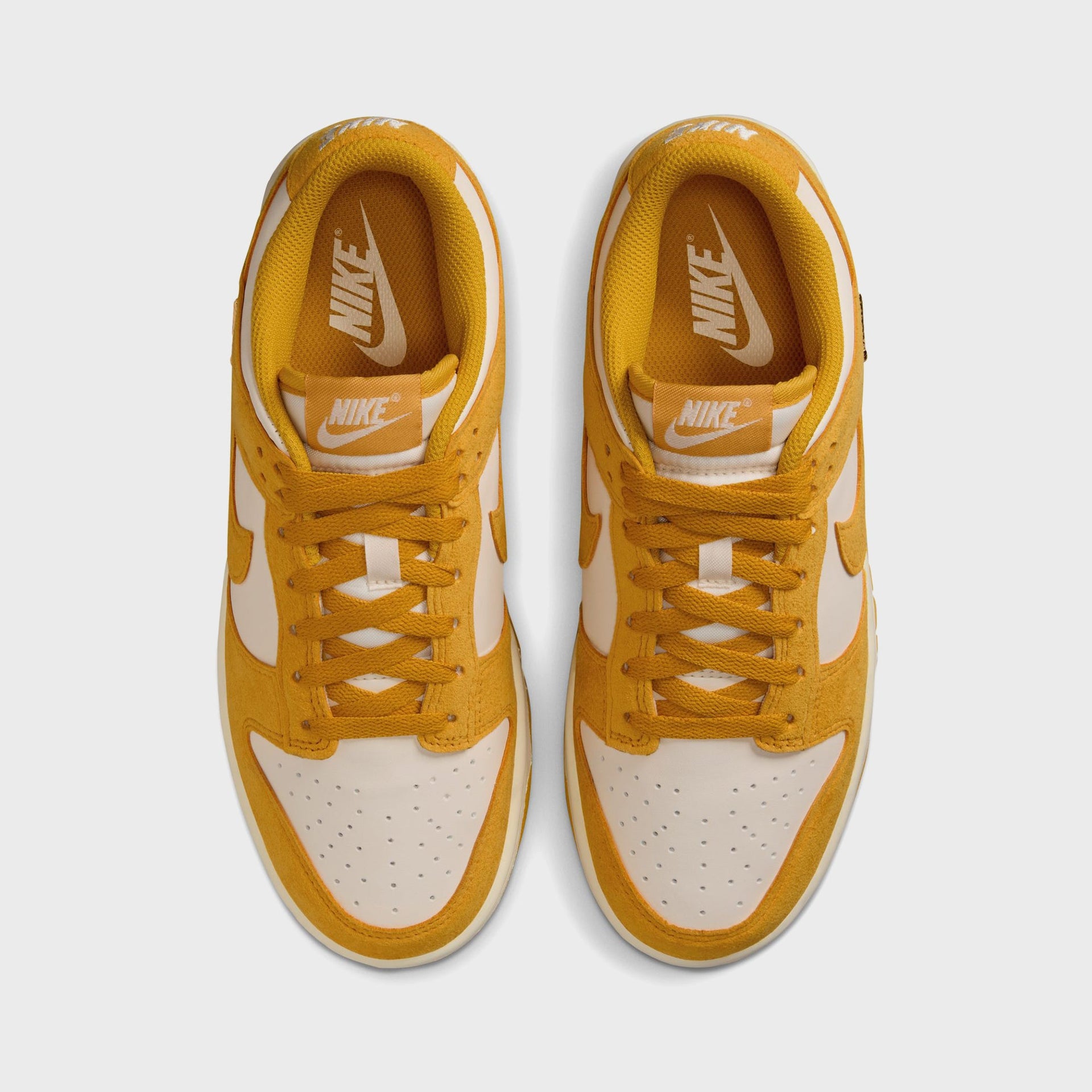 Nike WMNS Dunk Low - Pale Ivory / Dark Sulfur / Sail